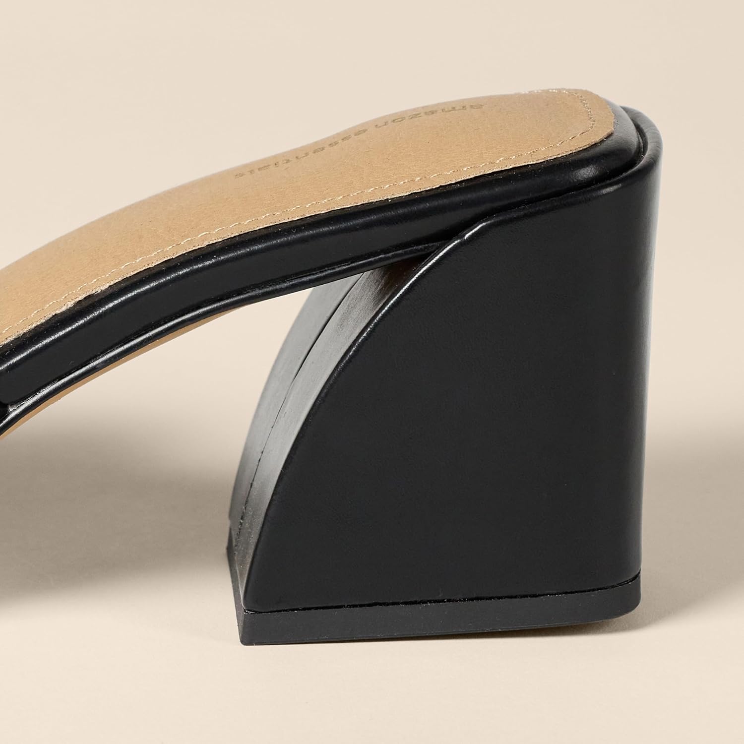 Amazon Essentials Women's Platform Mule Sandals - Image 6