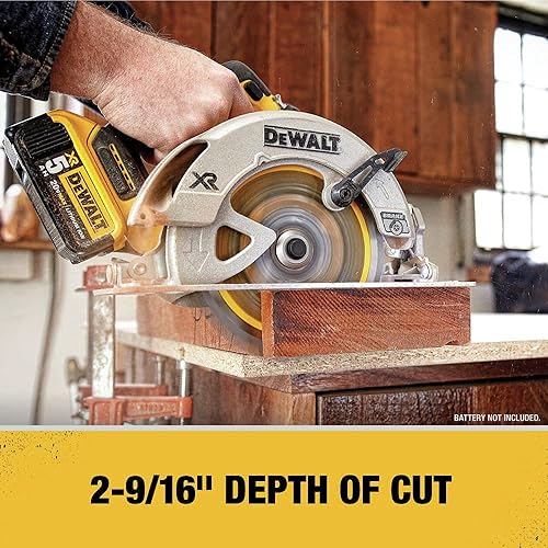 Vista 5 de DEWALT DCS570B sierra circular inalámbrica de 7-1/4 pulgadas, 20 voltios con freno, herramienta sola