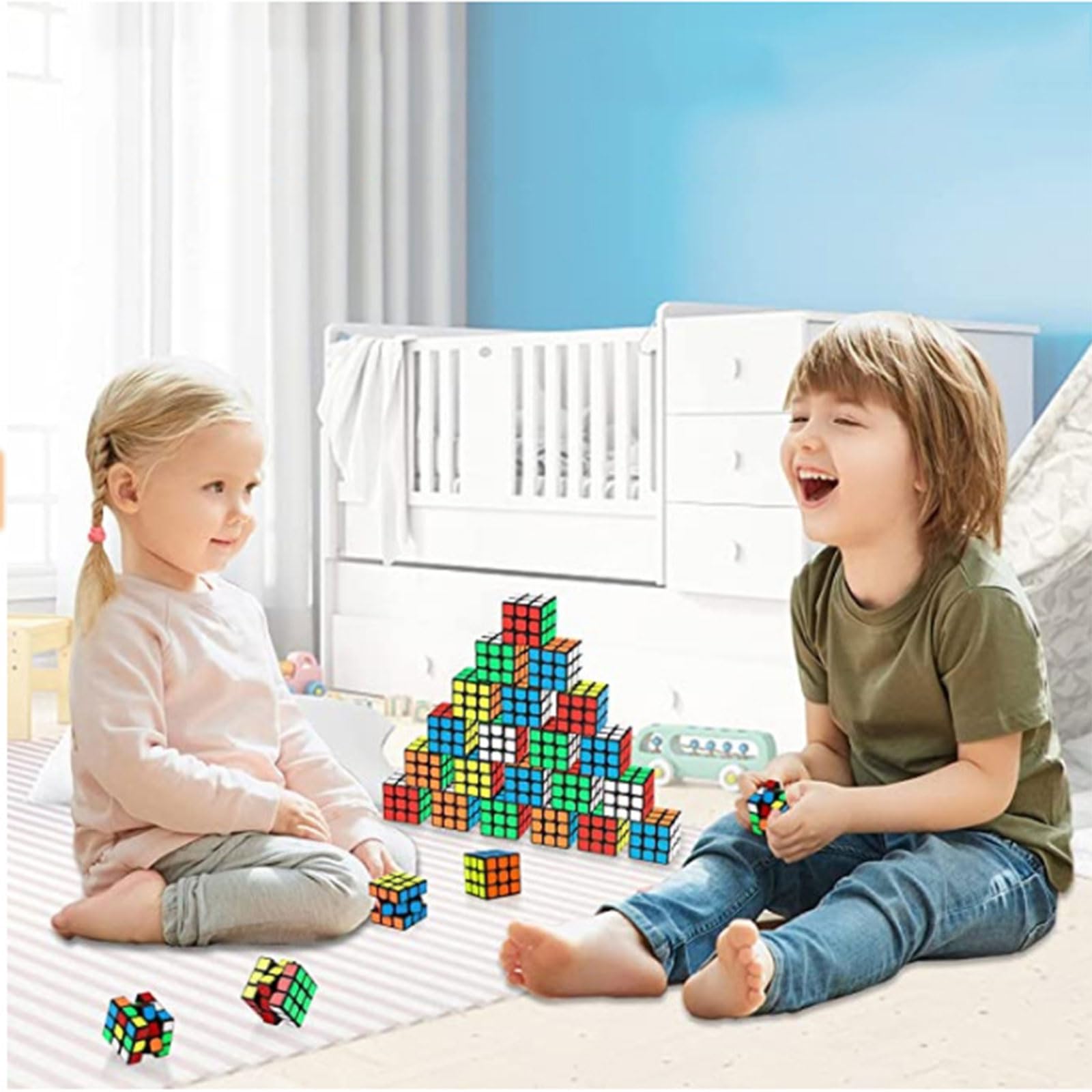Lot 30 Mini Cubes Magiques 3x3x3 Cm – Rubik's Cube Miniature – Cadeaux Anniversaire, Noël, Récompenses
