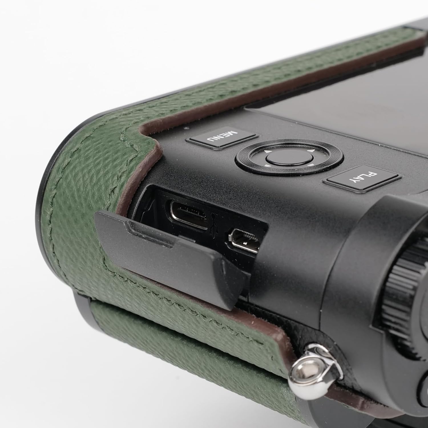Handmade Genuine Leather Camera Half Case for Leica D-Lux 8 Camera Case/Leica D-Lux 8 Case-Top Layer Cowhide Body + Hand sewn saddle stitch + Metal Base Plate + Hand Shank(Green)