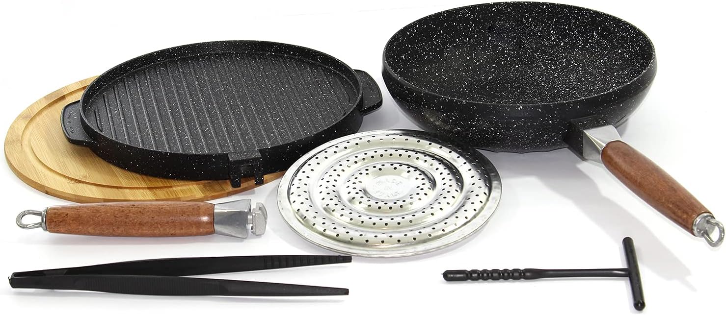 Testo Romagnolo Round Non-Stick Smooth Lava Stone Double Boiler Pans and Grill + Wok + Moulded Wood Trivet + Oven Effect Heat Diffuser Diametro: 28; 26 Cm black