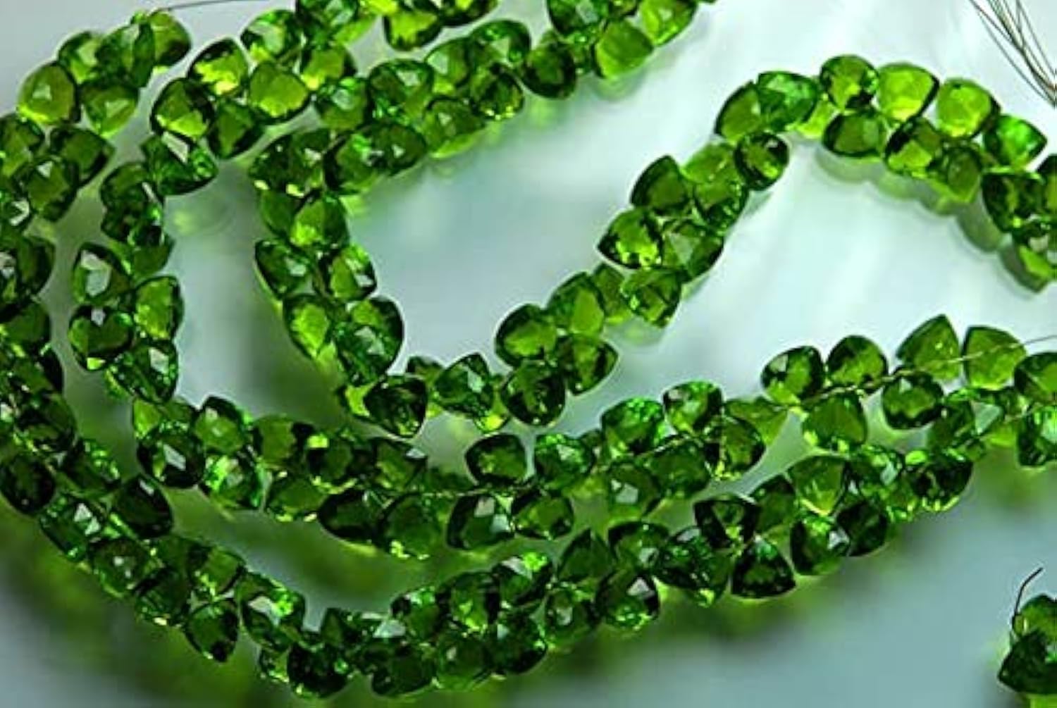 Quartz peridot vert en fil de 7 pouces pour créer vos bijoux d'été bohèmes