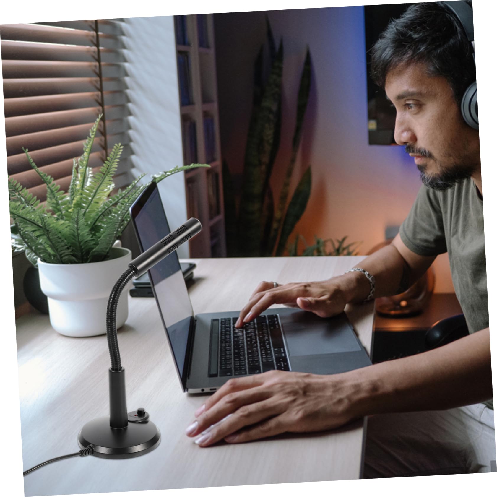 CONGARTENO USB Microphone with Angle High Sensitivity for Sound for Gaming Streaming and Meetings Lightweight Computer Accessory with Power Indicator Light