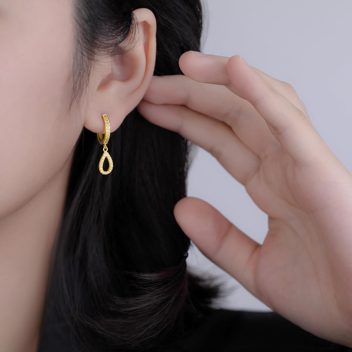 SLUYNZ 925 Sterling Silver Small Teardrop Hoop Earrings for Women Teens CZ Hoop Earrings Dangle Waterdrop Hoop Earrings