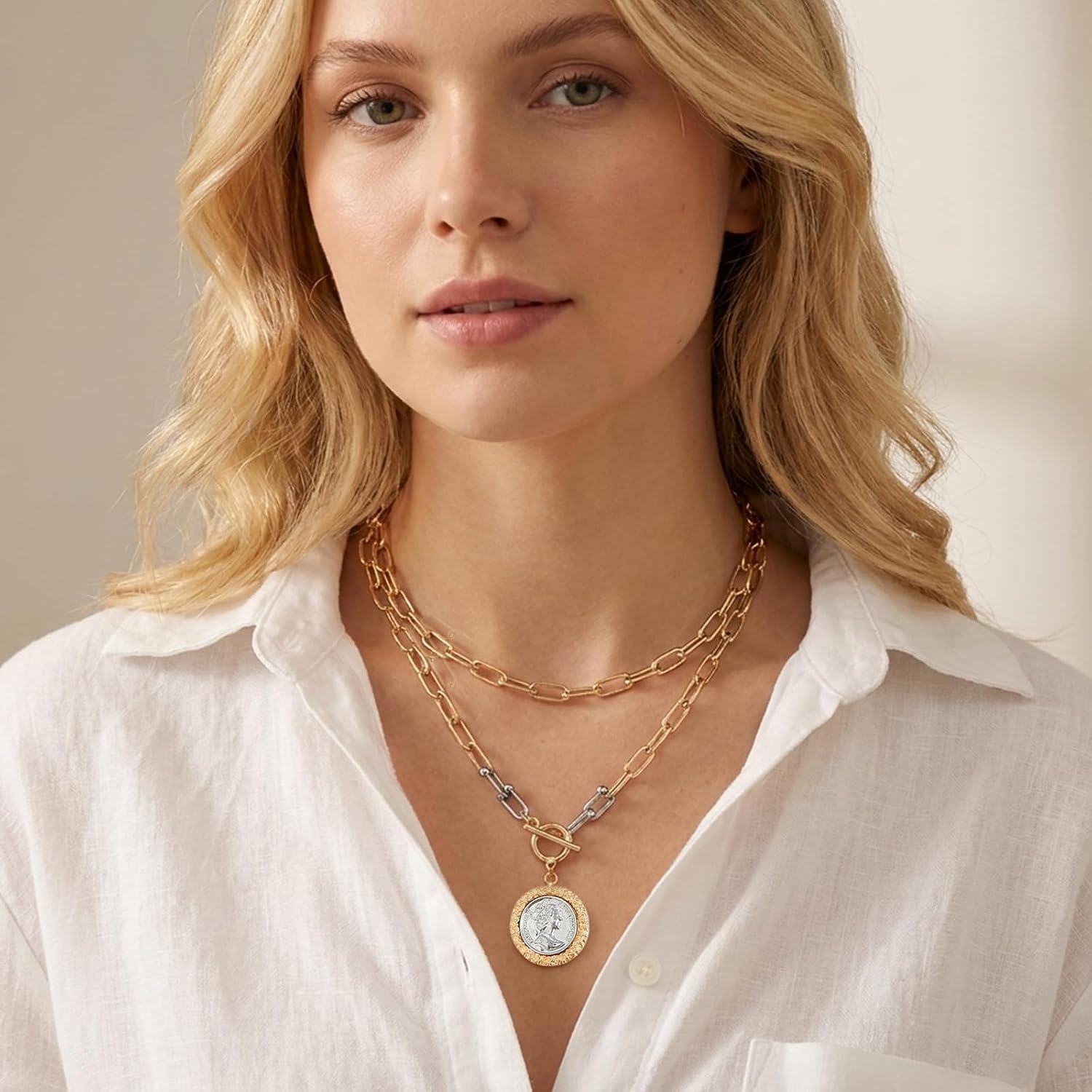 Chunky Gold Coin Necklace for Women 18K Gold Plated Reversible Pendant Necklace 18" Toggle Clasp Thick Chain Statement Jewelry, Vintage Charm Layered Necklaces for Daily Office Wear Fashion Jewelry Gift
