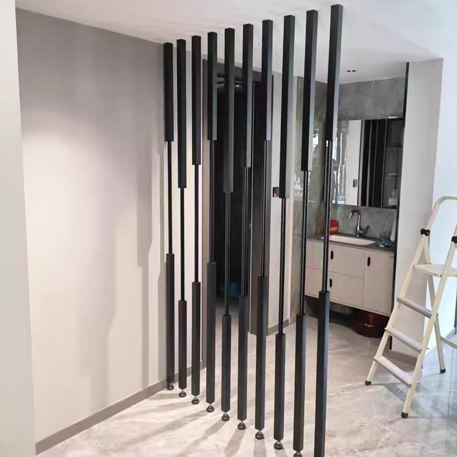 Cloison de séparation autonome haut de gamme en lattes métalliques architecturales de 264 cm