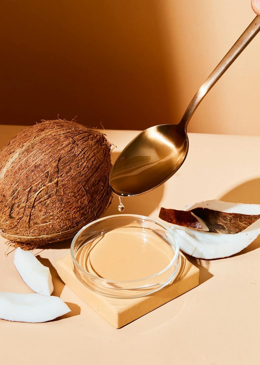 KoRo - Huile MCT 500 ml - Saveur neutre - Obtenue à partir d'huile de coco pure - Qualité biologique