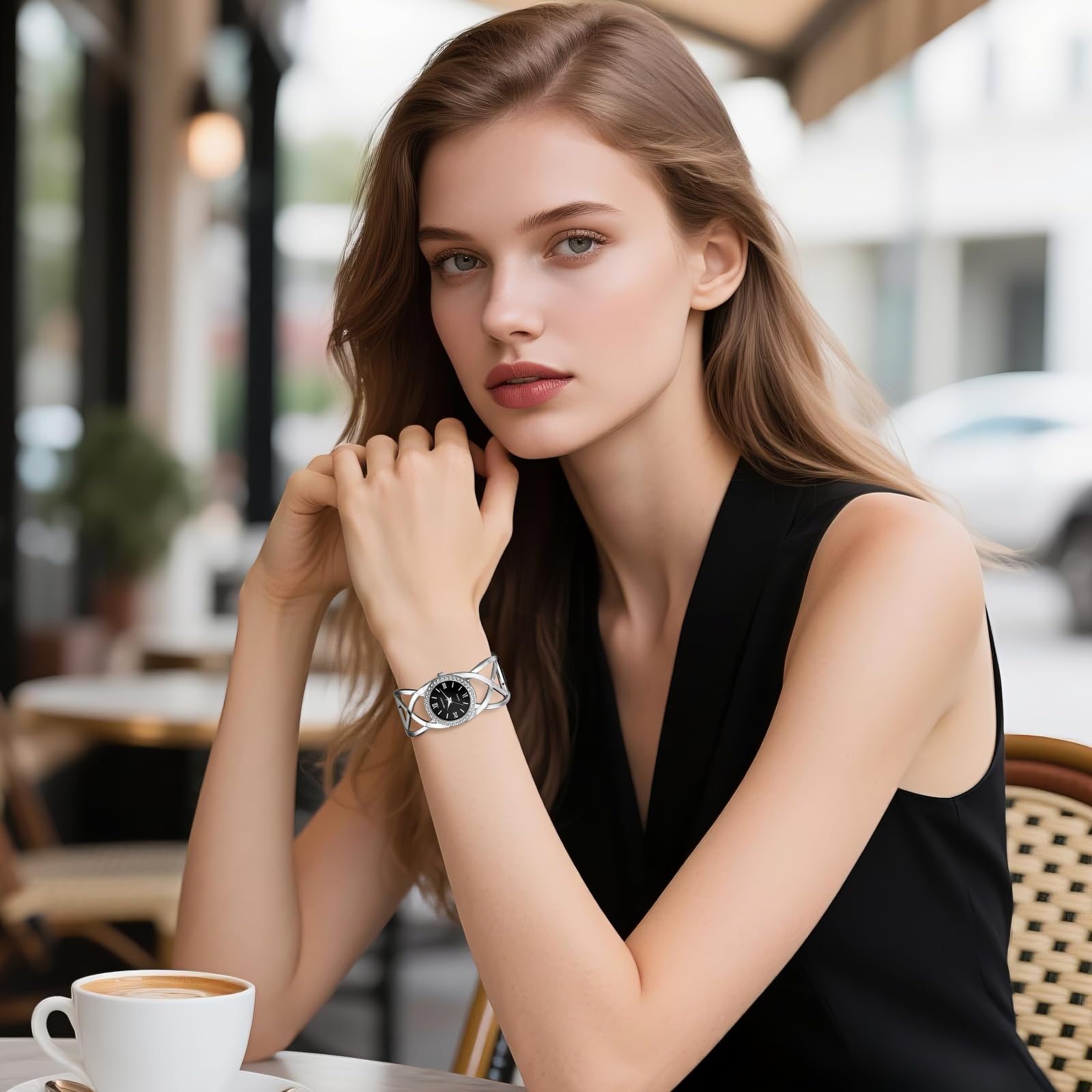 JewelryWe Reloj de pulsera gruesa para mujer: reloj de pulsera abierta de acero inoxidable en tono dorado, esfera analógica de cuarzo fácil de leer con números romanos con detalles de circonita cúbica