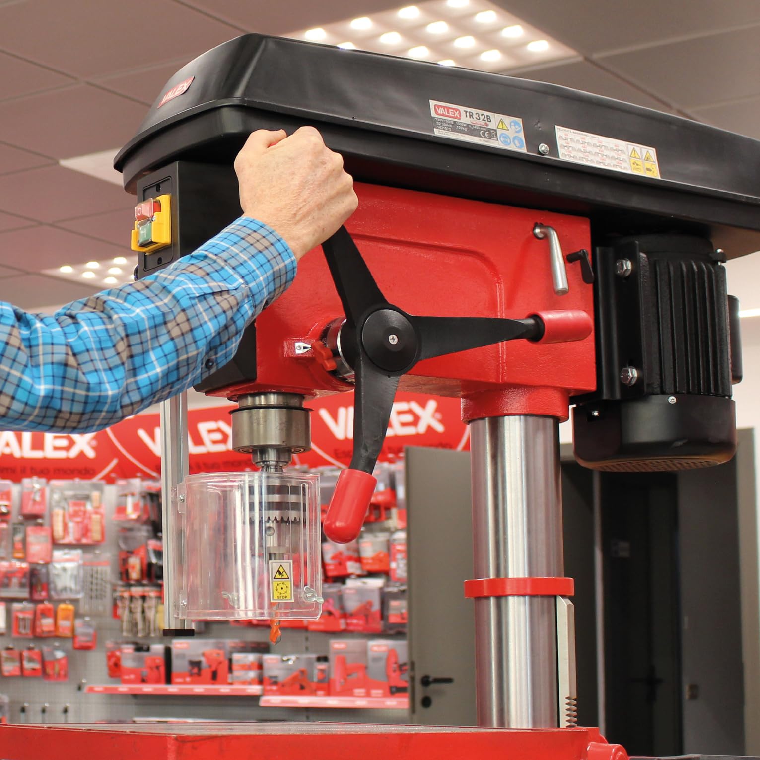 Valex TR32B Trapano a Colonna Elettrico, 1500W, 12 Velocità, Mandrino Ø32mm, h 1730mm