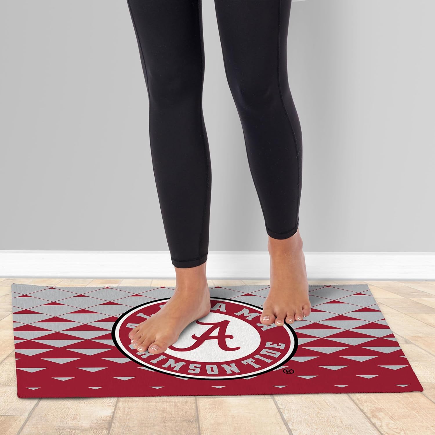 Northwest NCAA Alabama Crimson Tide, Washable Rug, 20 x 32 Inches, Dropzone
