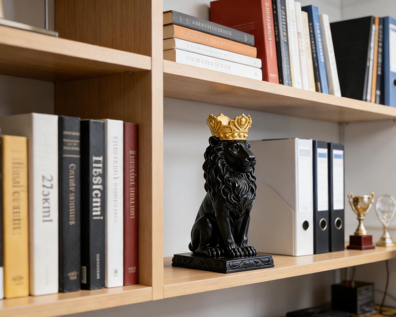 Black Crown Lion Statue Home Decor Sculpture for Living Room, Office, 9 Inch Regal Figurine Strength Symbol Gift for Leos & Lion Enthusiasts