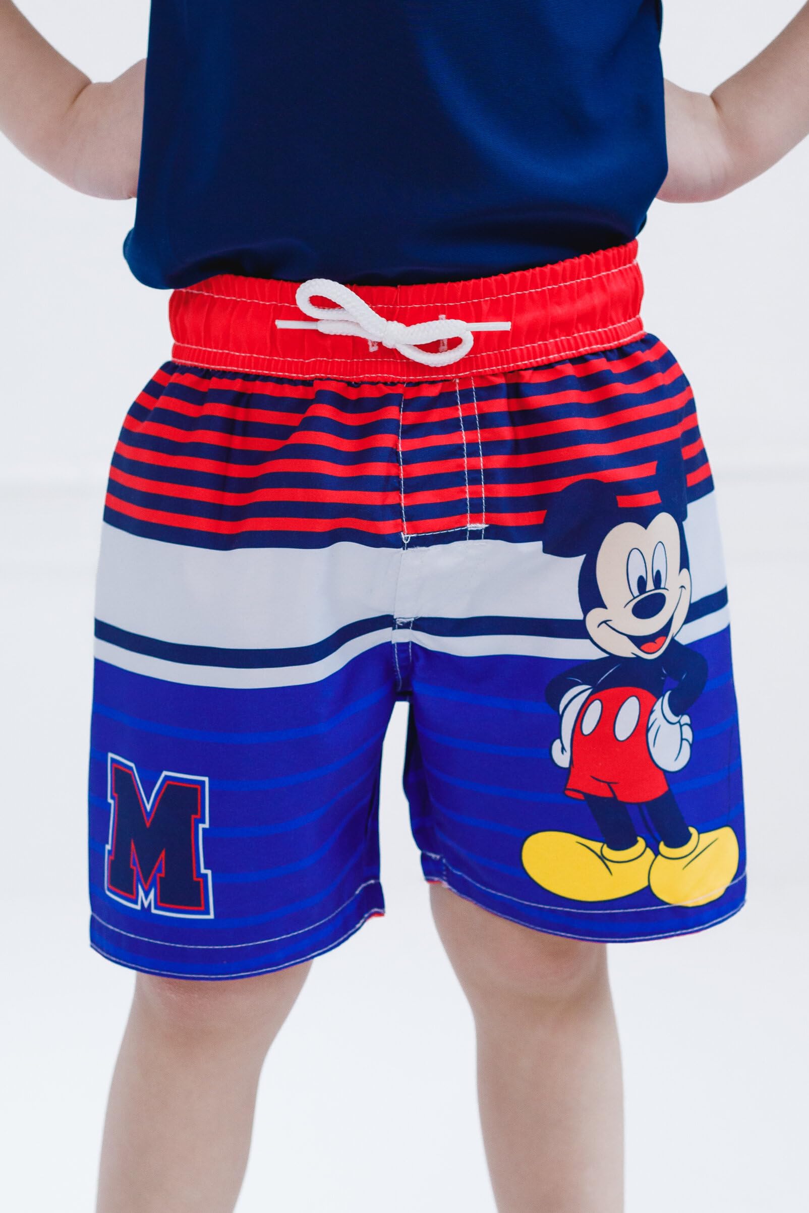 Disney Set da 2 pezzi con protezione anti-rash guard e costume da bagno per bambini e bambini | Protezione solare UPF 50+, maniche corte, elastico in vita, fodera in rete integrata