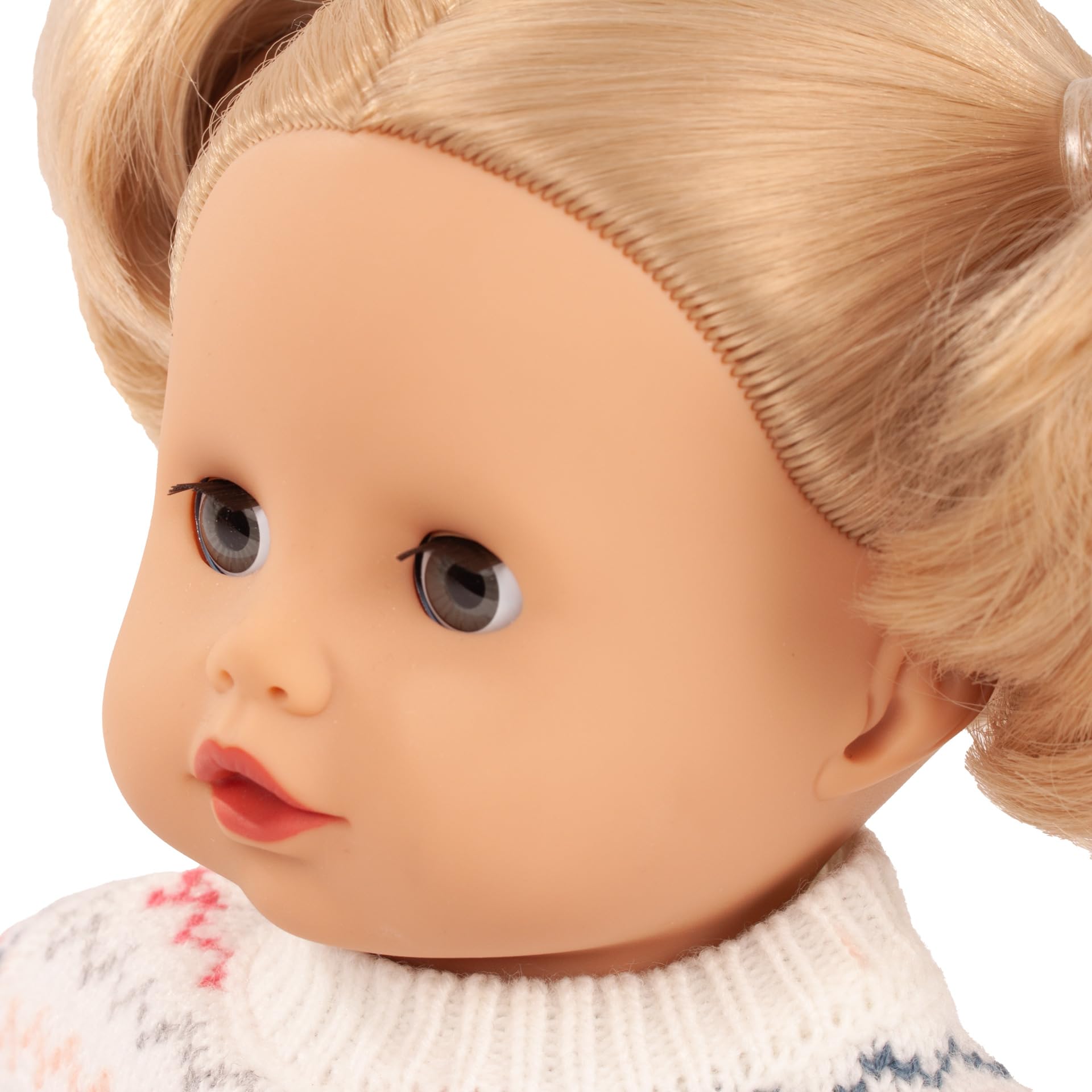 Götz 2620973 Muffin Zick Zack Puppe 33 cm Babypuppe Blaue Schlafaugen | 6-tlg, blonde Haare, Weichkörper, für Kinder ab 3 Jahren, frisierbar, waschbares Haar, mit Strickpullunder und Stoffschuhen