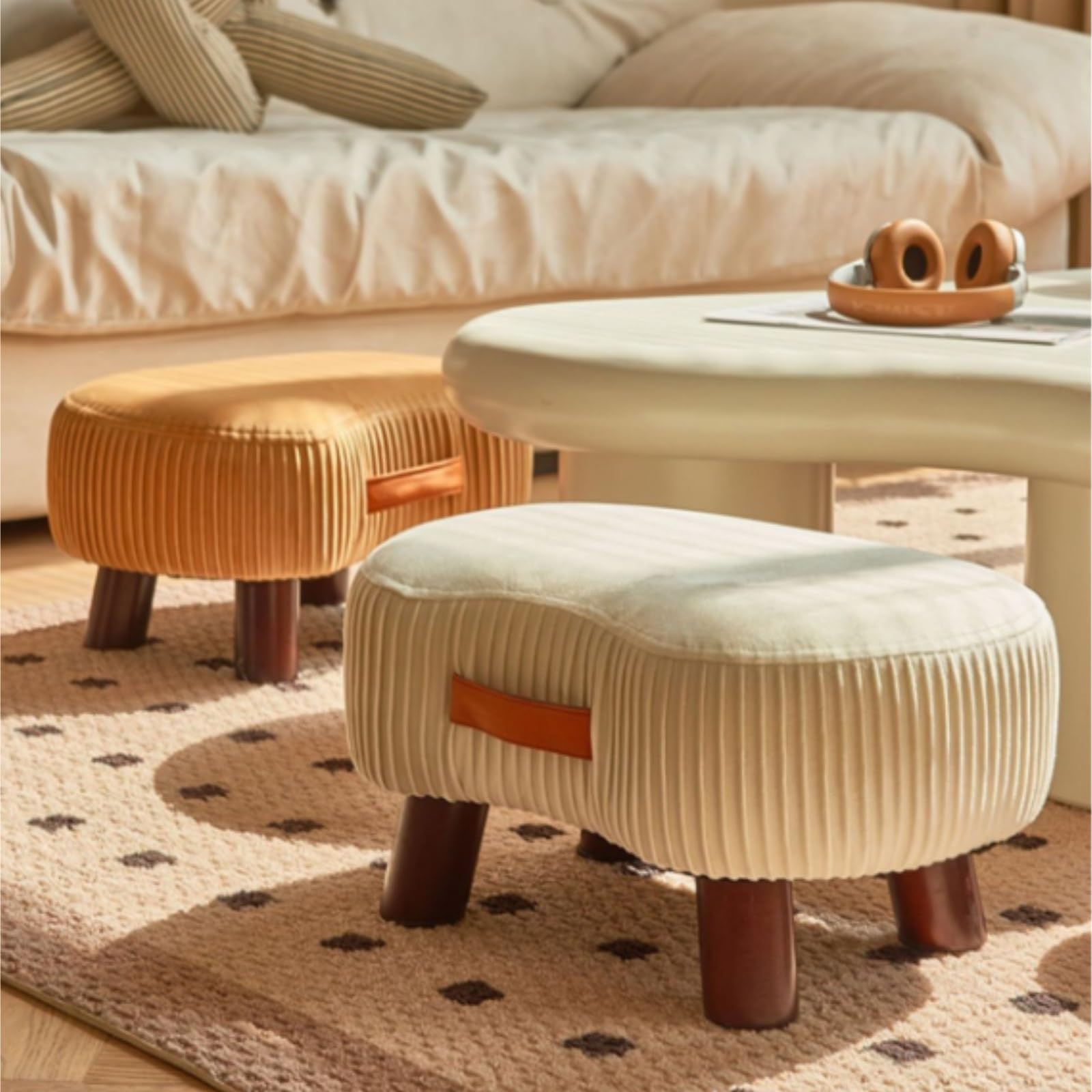 Ottomana Salón Reposapiés Cómodo, Suave, Corto, Tapizado De Felpa, con Asa Portátil Asiento Extra(Beige)