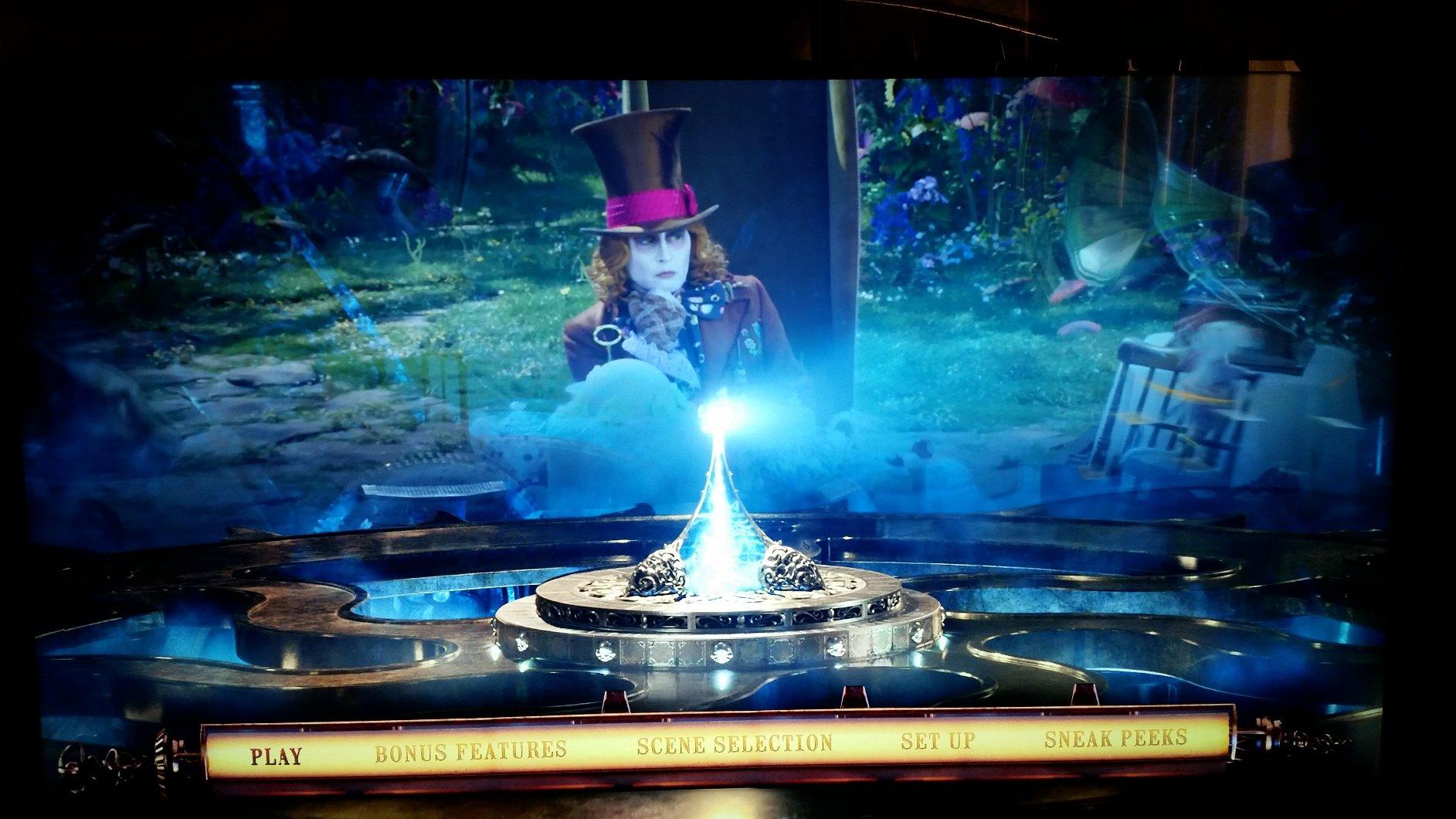 Amazon.com: Alice Through The Looking Glass [Blu-ray 3D] : Johnny Depp