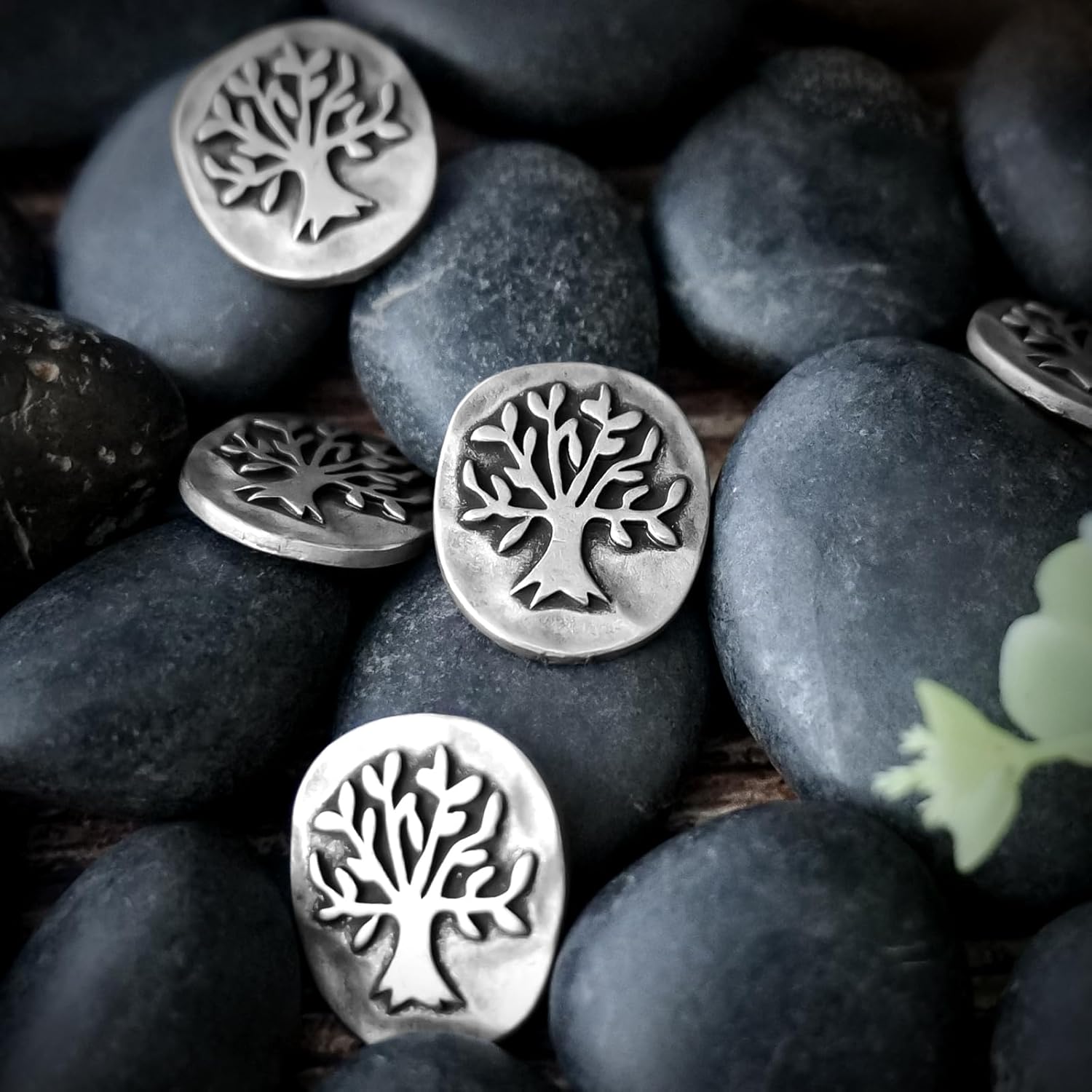 20 Pcs Tree of Life Pocket Tokens Bulk - Inspirational Nature Themed Metal Coins for Sobriety Gifts, AA Recovery Chips, Christian Religious Giveaways & Positive Energy Gifts (Antique Silver)