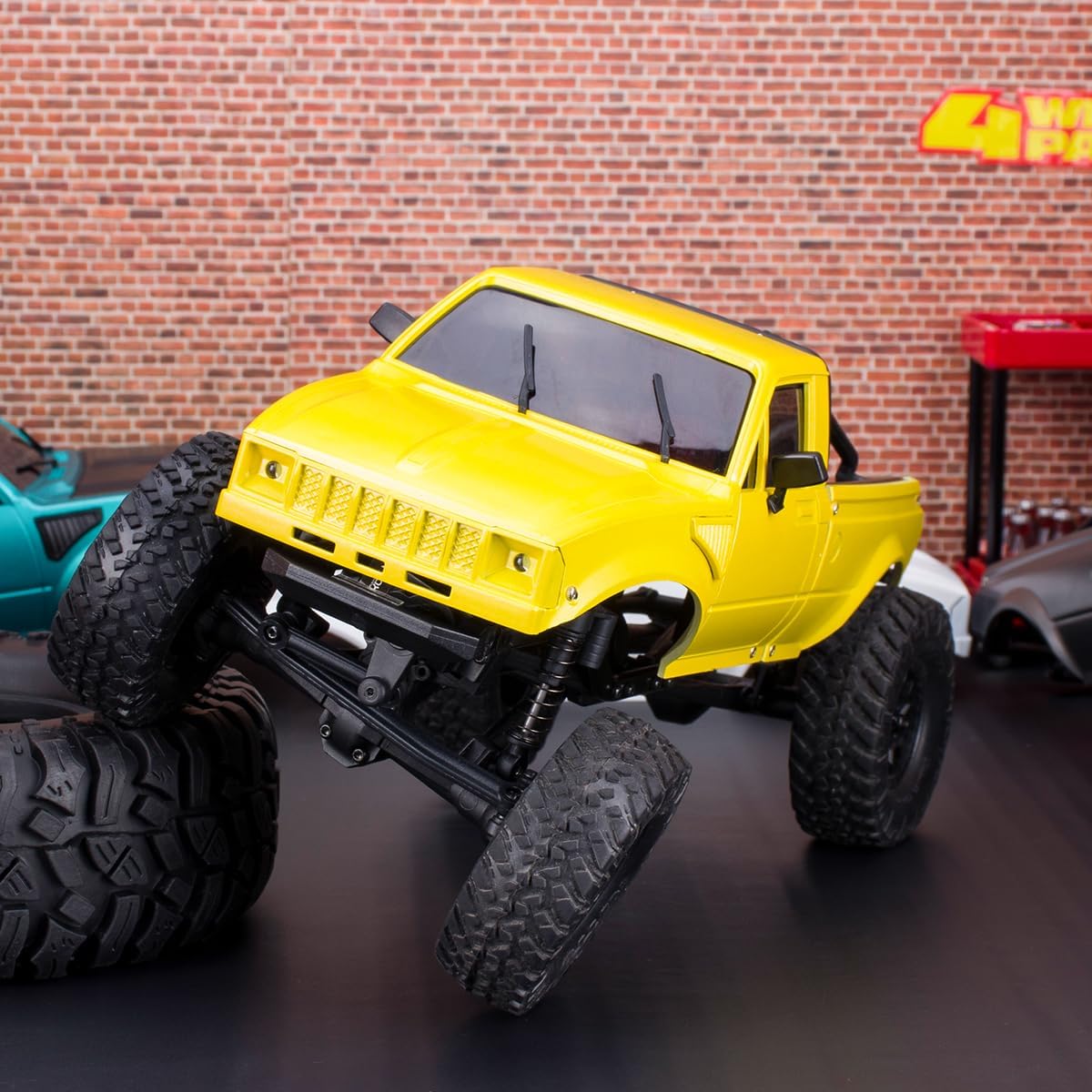 Pickup Hard Body Shell with Bed Rack 133mm Wheelbase for 1/24 RC Crawler Axial SCX24 C10 Bronco Jeep Wrangler Base Camp 4Runner Parts (Yellow)