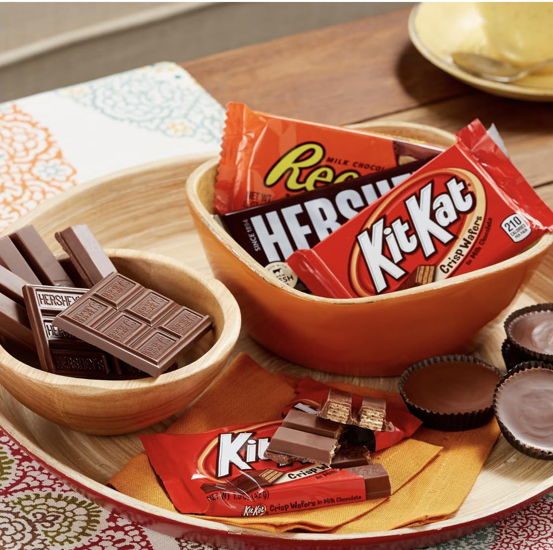 HRESHEY’S Chocolate Candy Bar Variety Pack – Includes KT KAT, RESEE’S Peanut Butter Cups, and HRSEHEY’S Milk Chocolate, Individually Wrapped, 30 Count Box (2 Pack – 60 Pieces)