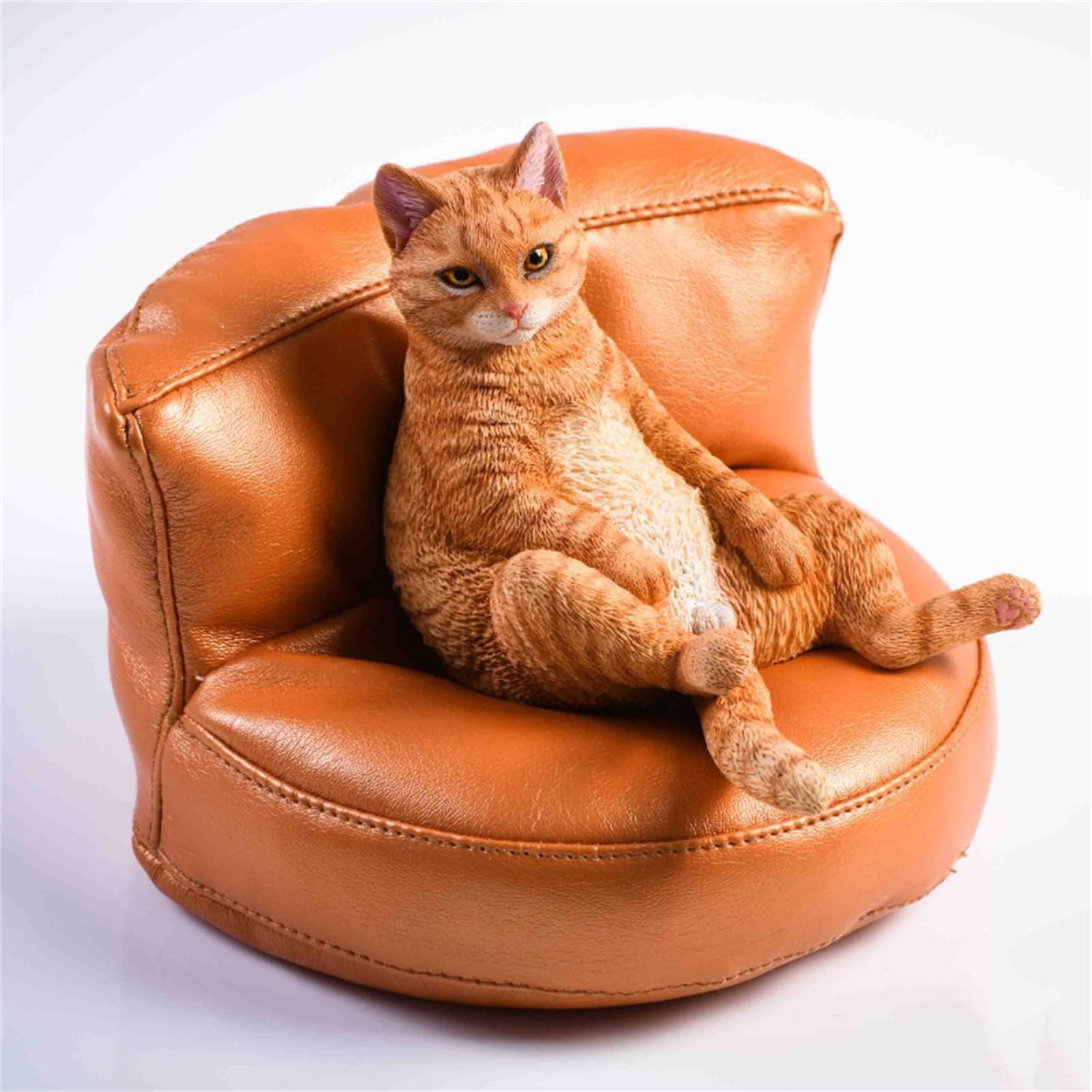 オレンジのフェイクファー 猫の置物 オレンジのフェイクファー 猫の置物 オレンジのフェイクファー 猫の