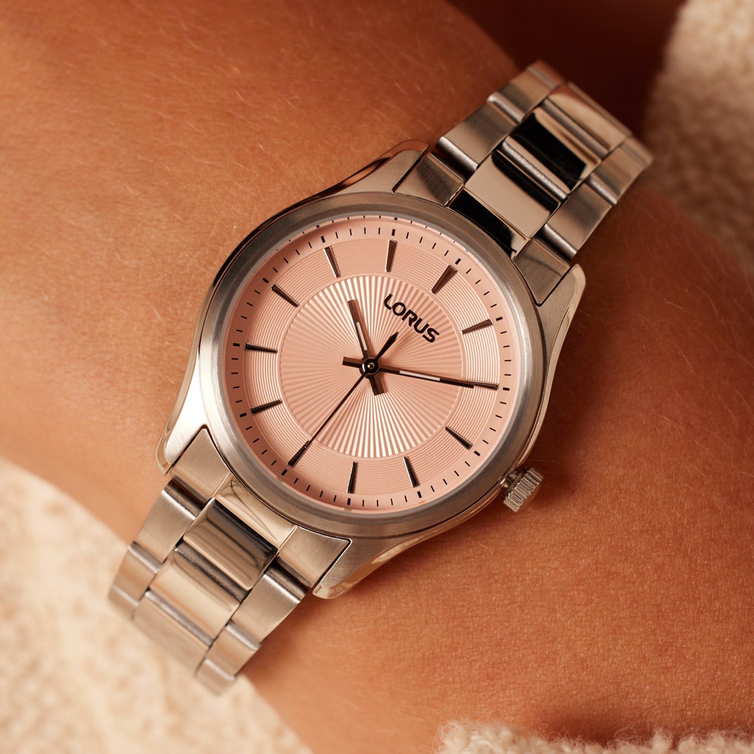 Lorus Orologio analogico al quarzo da donna con bracciale in acciaio inossidabile