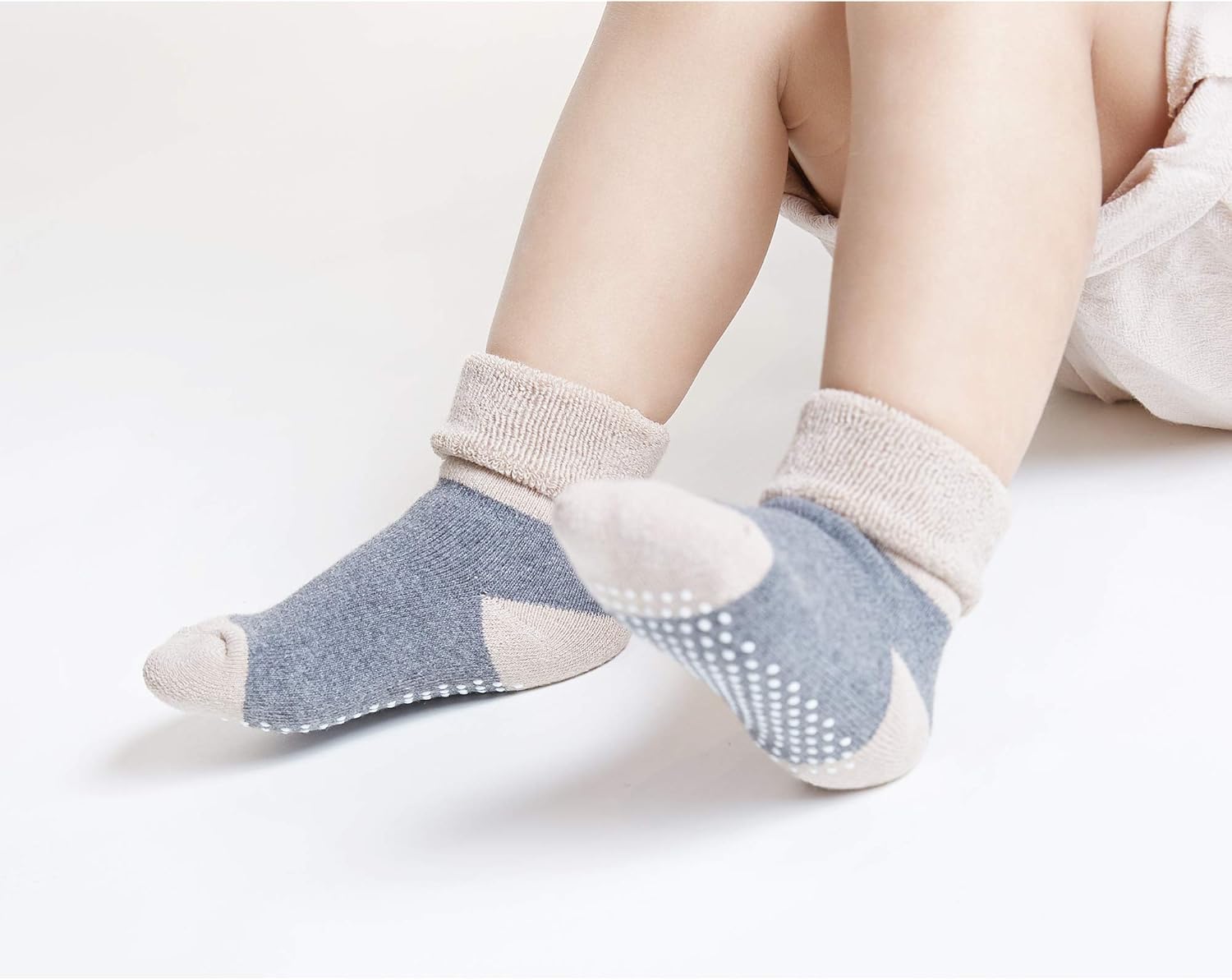 VWU Baby Toddler Kids Ankle Crew Socks with Grips Unisex Warm Thick Cotton Winter Socks 0-10 Years 6/8 Pack - Image 2