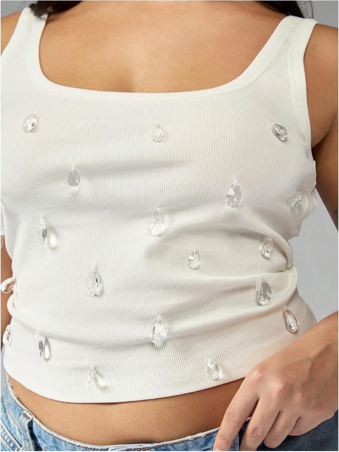 Floerns Women's Plus Size Y2k Going Out Crop Tank Top Sleeveless Ribbed Rhinestone Party Club Vest - Image 3