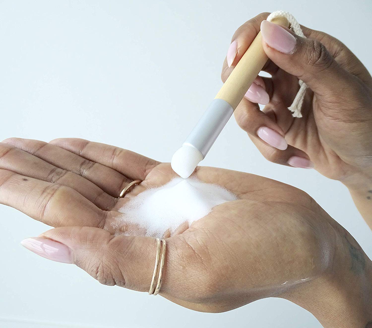 Infinit Clean Foaming Eyelid and Lash Cleanser - Sensitive Eyelash Extension Cleanser Paraben & Sulfate Free - Removes Oil & Protein From The Natural Lash - Improves Retention of Semi Permanent Lashes