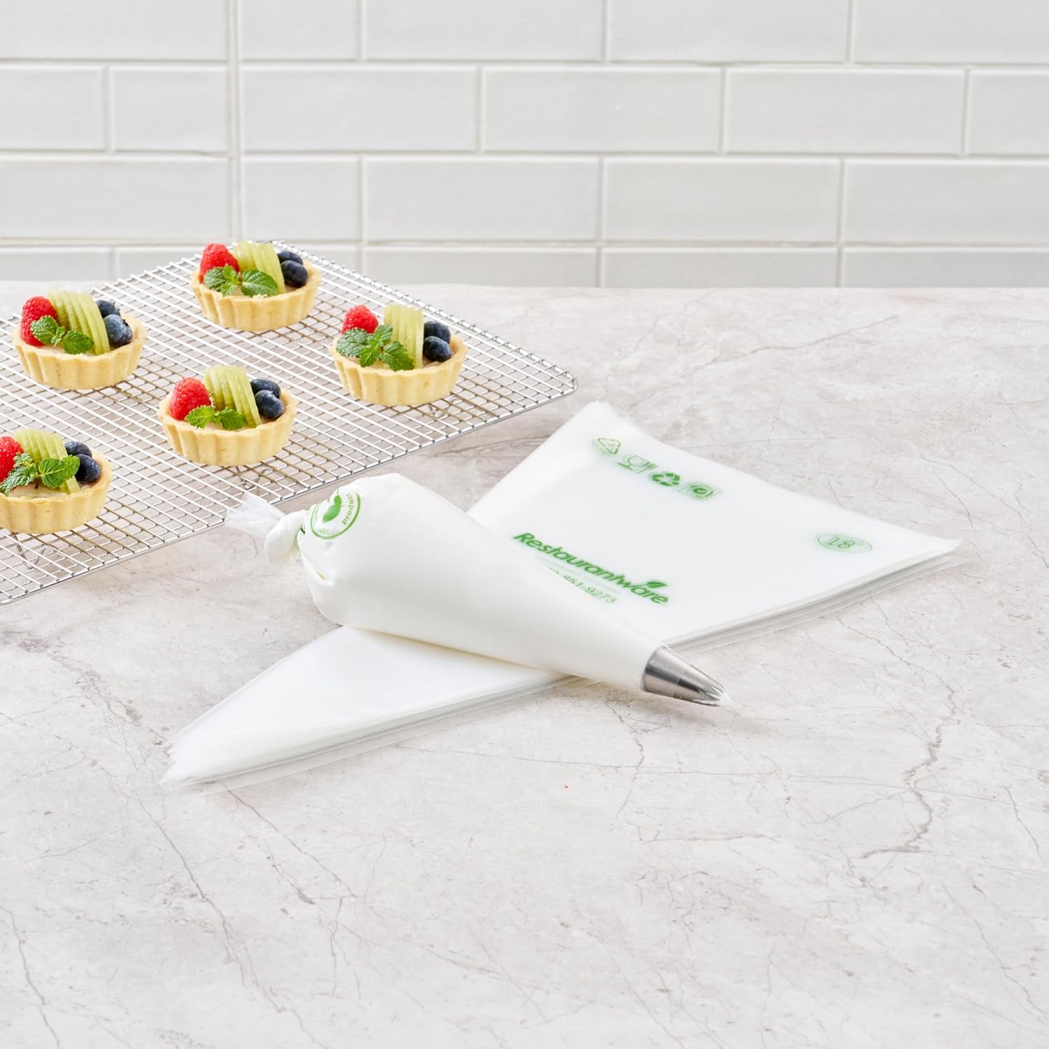 Restaurantware Pastry Tek 18 x 8.7 Inch Piping Bags 100 Disposable Pastry Bags - Sturdy No Slip Clear Plastic Baking Bags To Decorate Cakes For Parties Or Bakeries