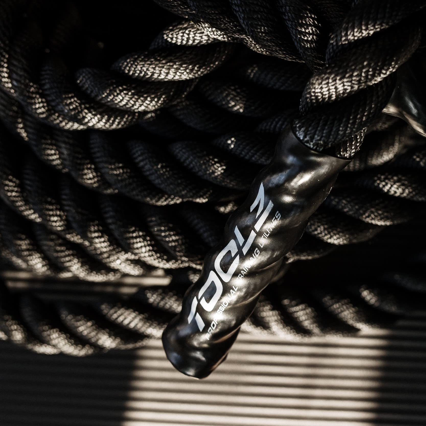 TOOLZ ® Battle Rope, Sportseil für Kraftausdauertraining, schwarz, Länge: 12m / Durchmesser: 35 mm/Gewicht: 10kg