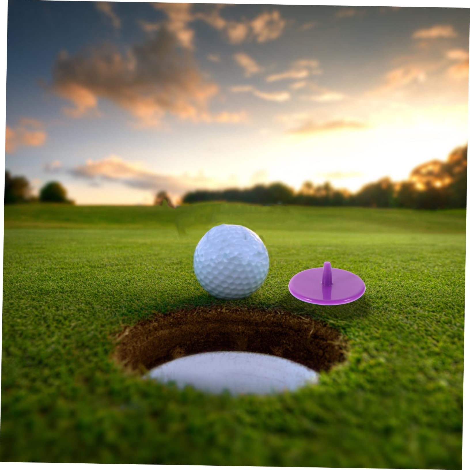 KOMBIUDA 100 Stück Farbige Golfballmarker aus Kunststoff Rund Tragbar und Einfach im Boden zu Platzieren für Präzise Positionierungsmarkierungen Beim Golfspielen Zufällige Farbe
