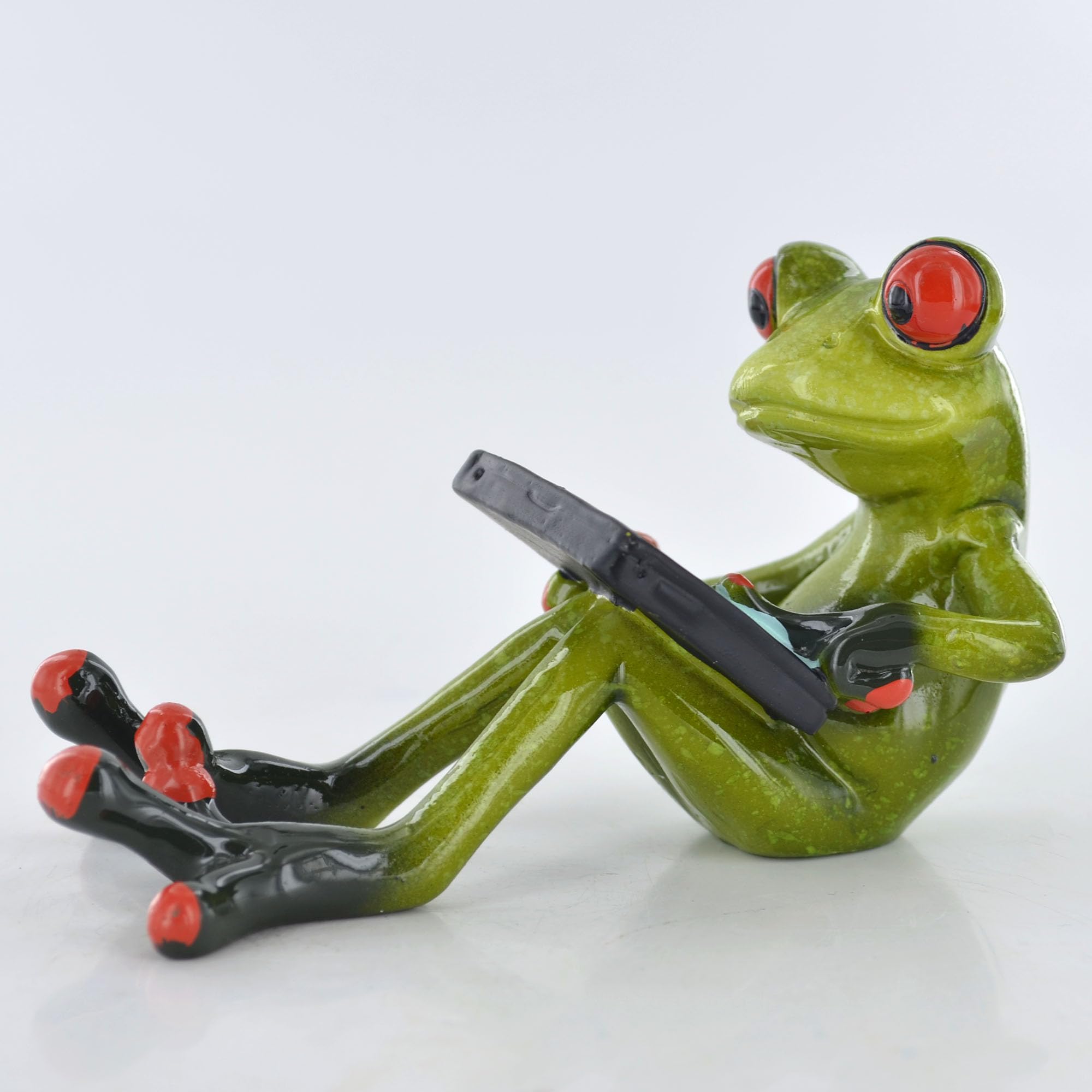 Prezents.com Green Comical Frogs - Ipad Gamer Novelty Gift Joke Present Home Decor H6.2cm