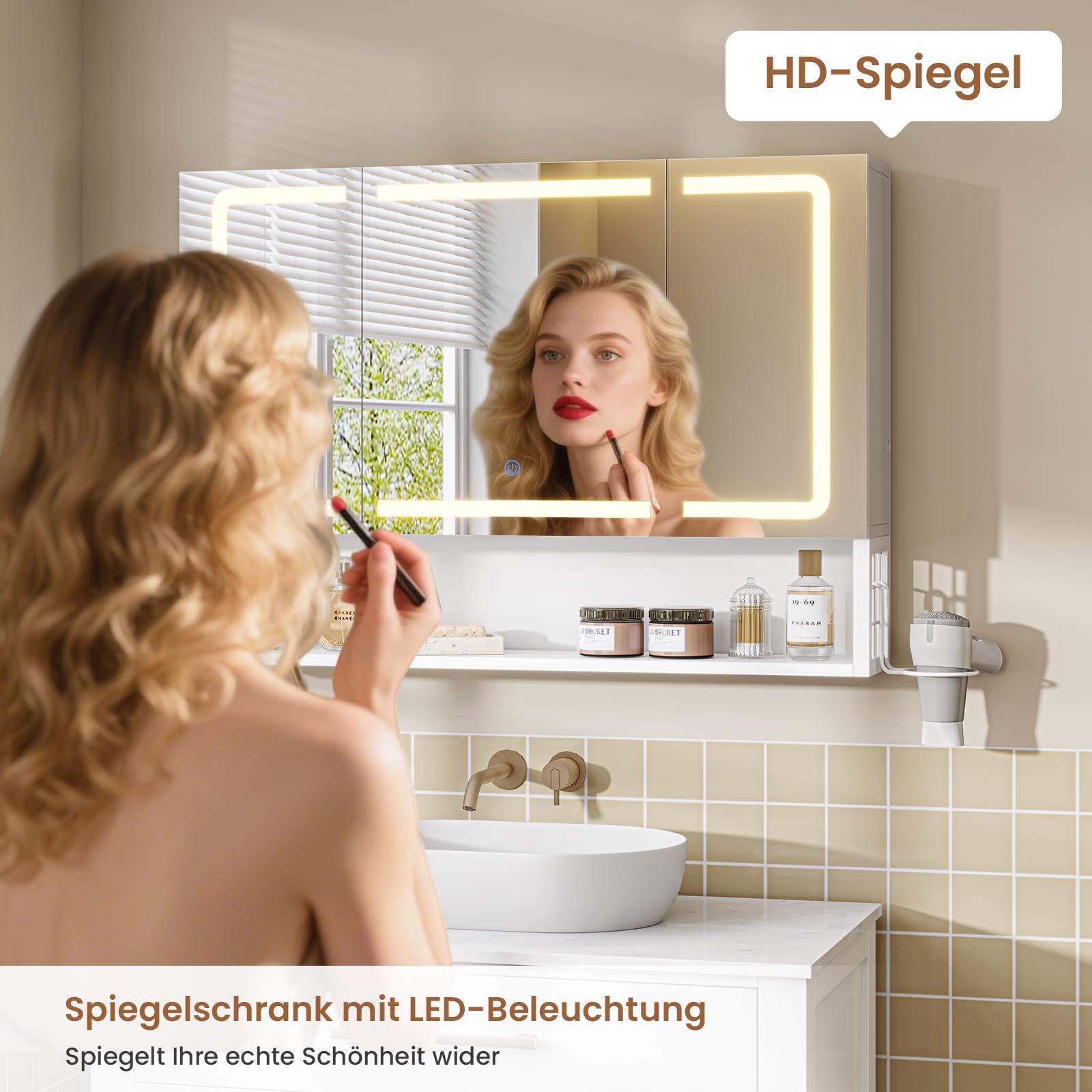 Badezimmer Spiegelschrank mit LED-Beleuchtung & Steckdose, Badezimmerschrank mit 3 Türen & Verstellbarer Ablage, Spiegelschrank Bad mit HD-Spiegel, Berührung Sensorschalter, 80×16×60 CM, Weiß