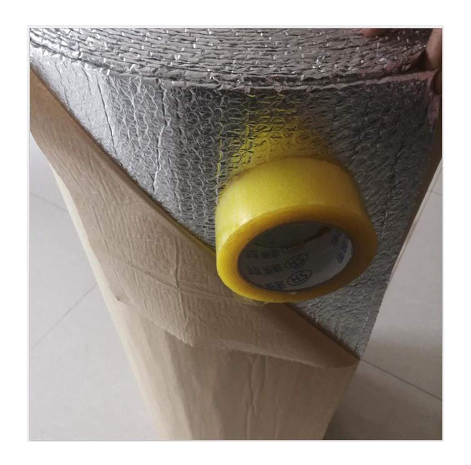 Isolant thermique Autocollant Sol Toit Mur Isolation Tapis Aluminium Thermique Isolant Feuille à bulles reflecteurs Barrière de Vapeur aluminium Double Foil Reflective Garage serre Hangars(Size:1x15m)