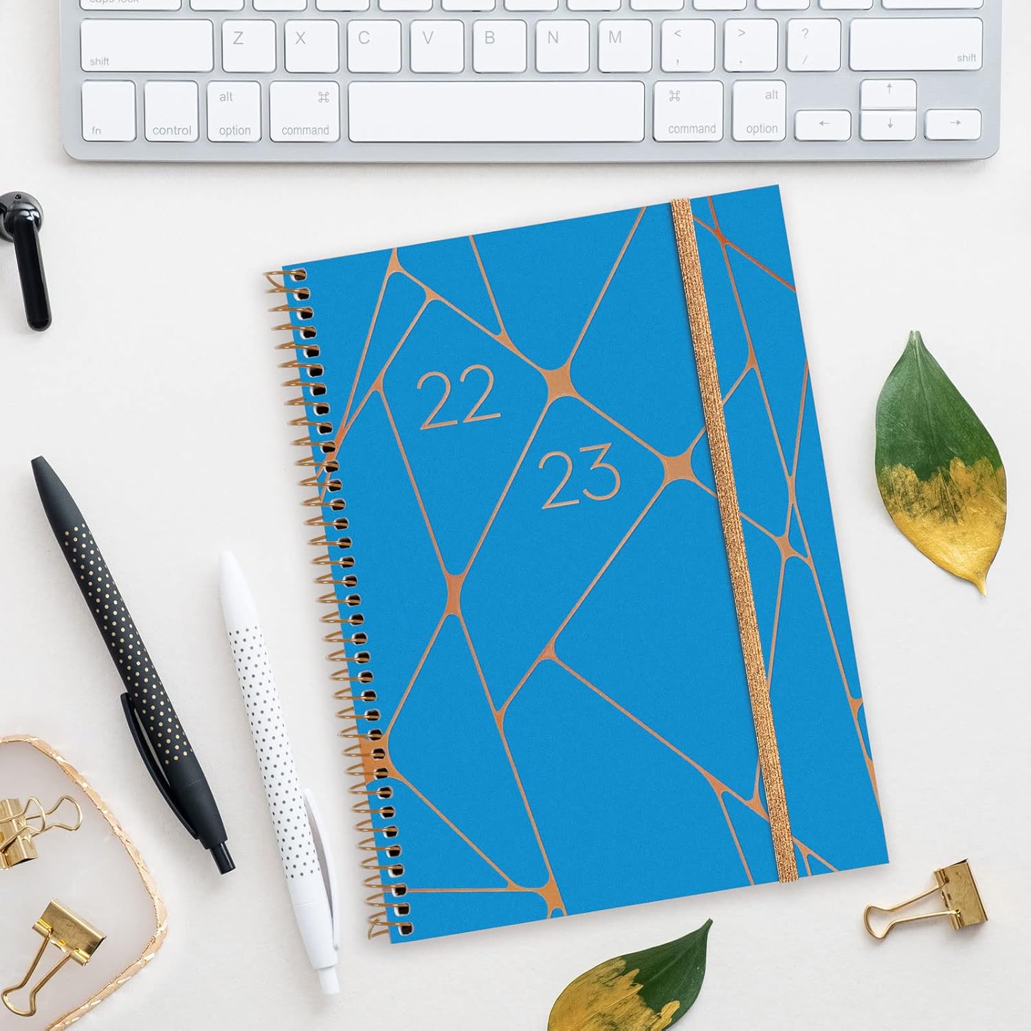 Finocam - Diary 2022 2023 Spiral Bound 18 Months Week to View Horizontal July 2022 to December 2023 (18 Months) Geometric International - Image 4