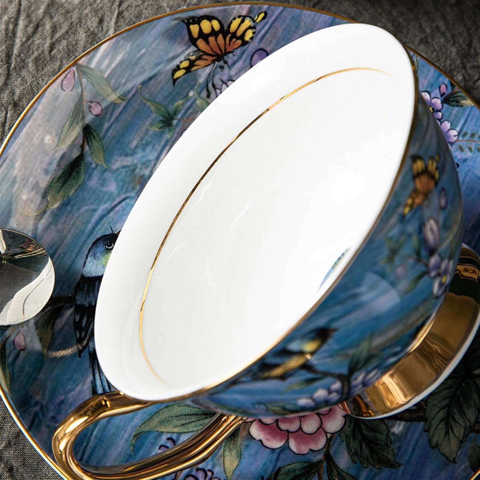 Filiżanki do herbaty Kubek do kawy z porcelany kostnej, wysokiej jakości wykwintny retro ceramiczny kubek do herbaty, przenośny serwis brytyjski, kubki i spodki do latte