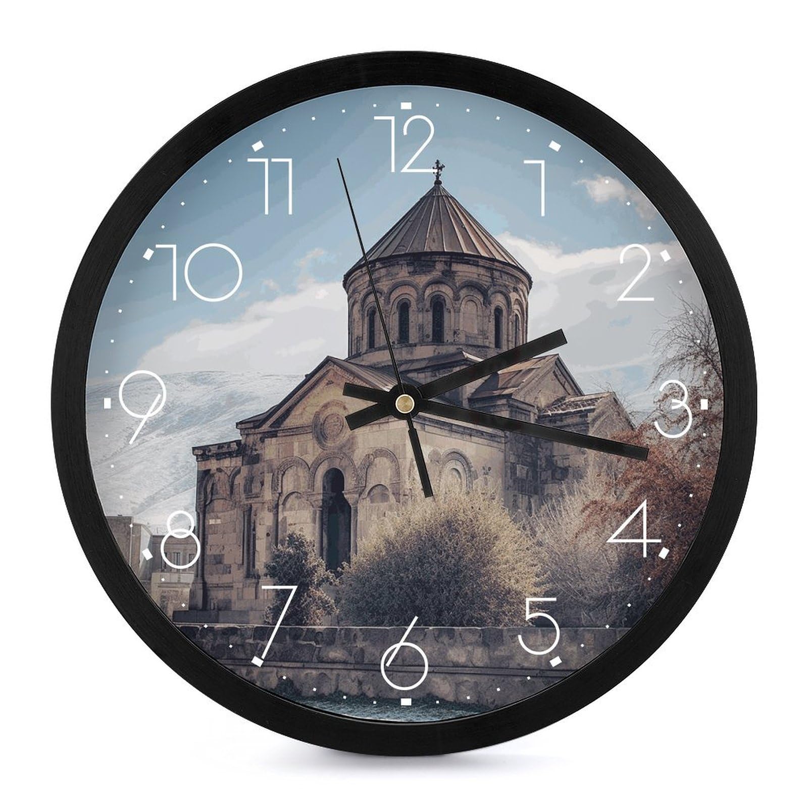 Horloge murale église arménienne silencieuse pour retrouver le calme