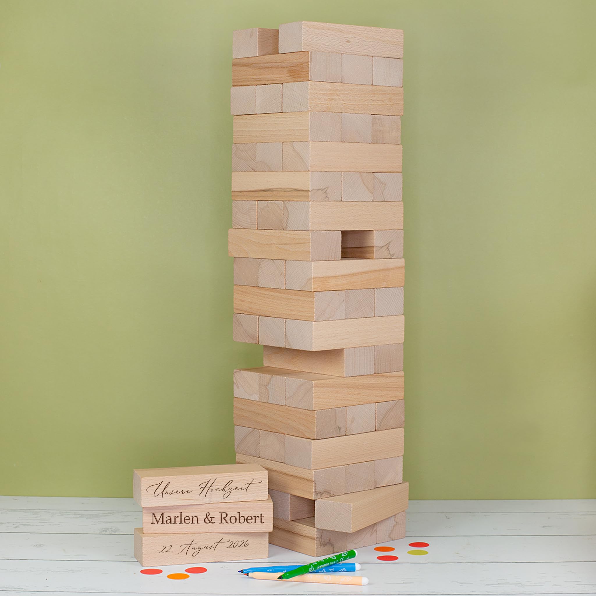Herz & Heim® XXL Jenga Wackelturm Hochzeitsgeschenk – Gästebuch aus Holz personalisiert mit Gravur der Namen & Datum mit Geschenksack aus Baumwolle – Brautpaar Geschenk Hochzeit