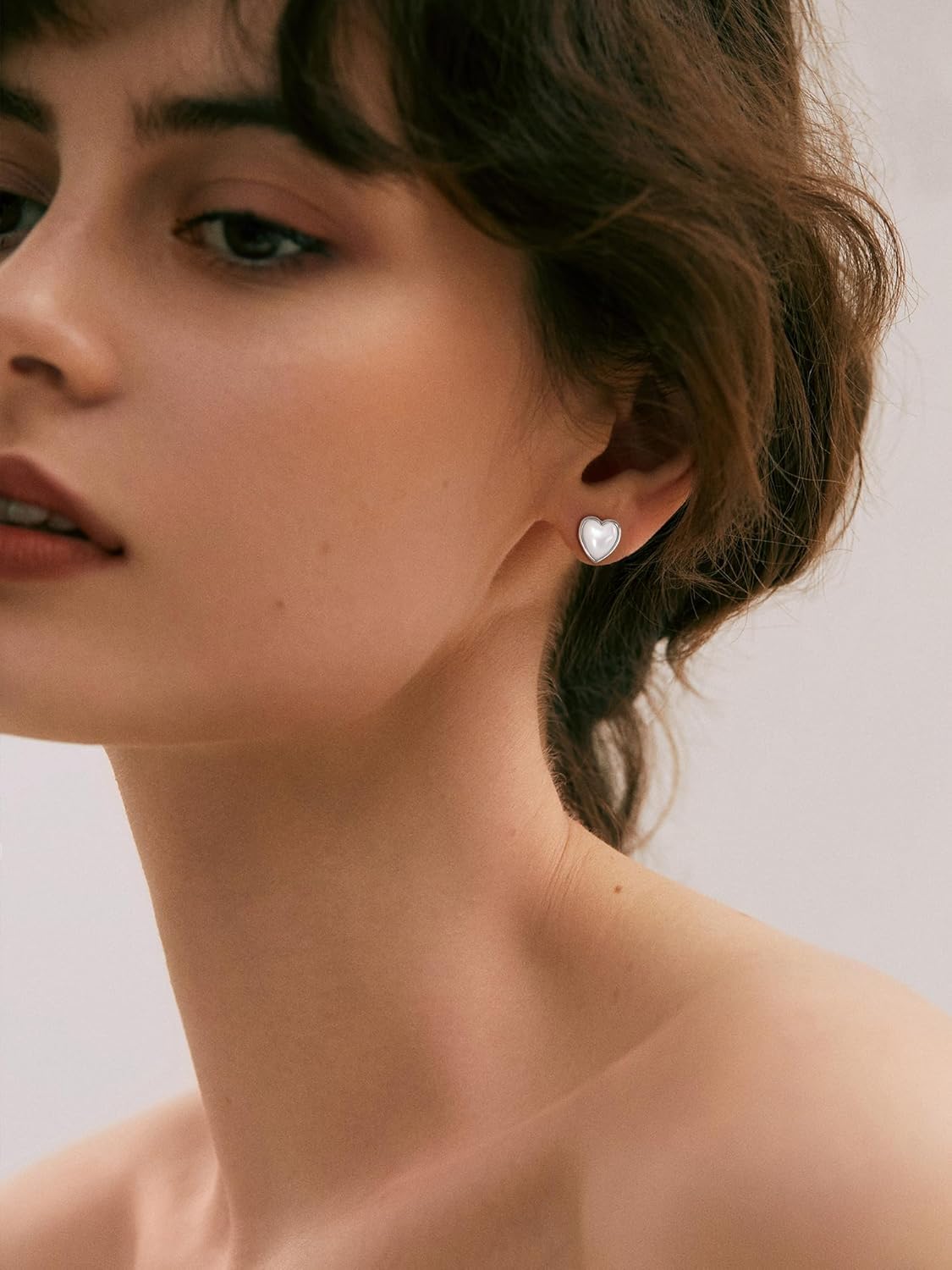 S.Leaf Mother of Pearl Stud Earrings for WomenS925 Hypoallergenic Minimalism Round I Heart I Square I Oval Shell Stud Earrings Best Friend Birthday Gifts for Women Trend Siser Mom Wife Womens Her Friend Party - Image 6