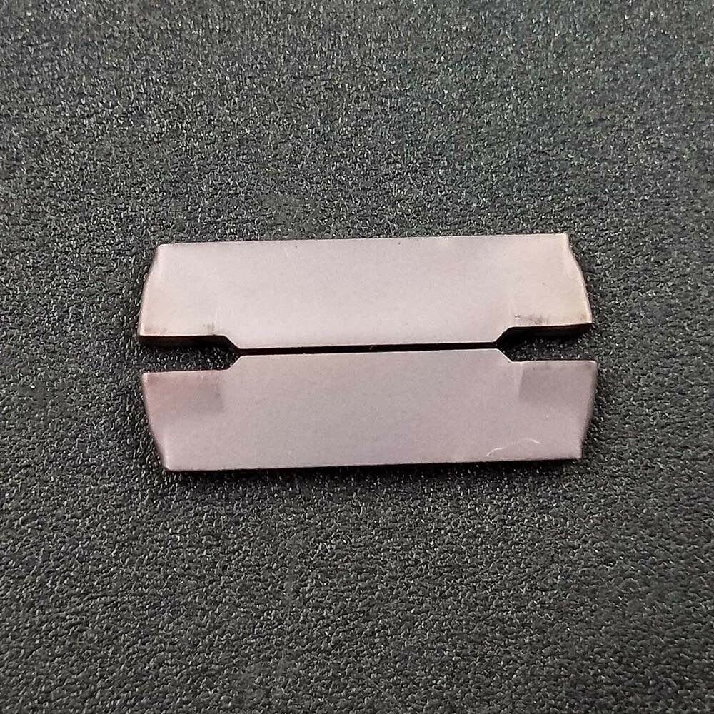 GBJ MGMN250-M Carbide Grooving Inserts 2.5mm Wide Grooving Carbide Inserts Lathe Cutter for MGEHR/MGIVR Lathe Grooving Cut-Off Tool (MGMN250-M/2.5mm Black)