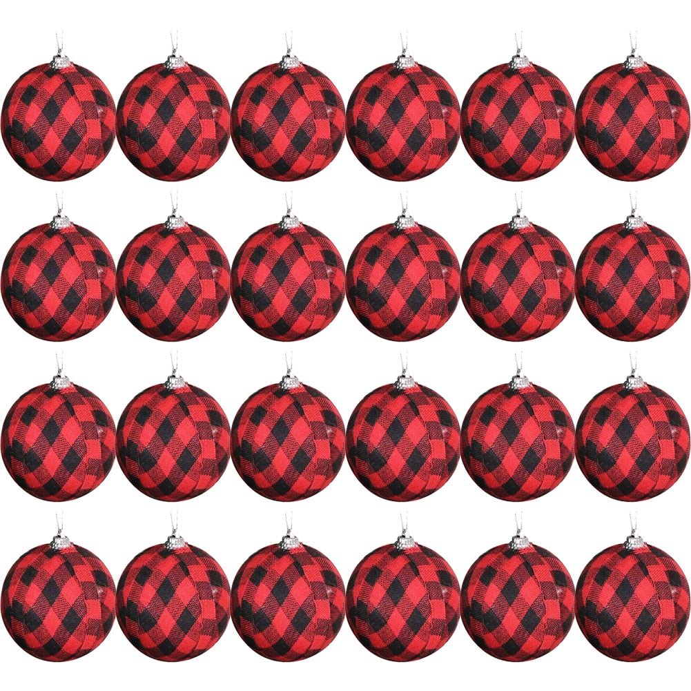 Balles de Noël en tissu pour recréer l'ambiance des Noëls d'enfance