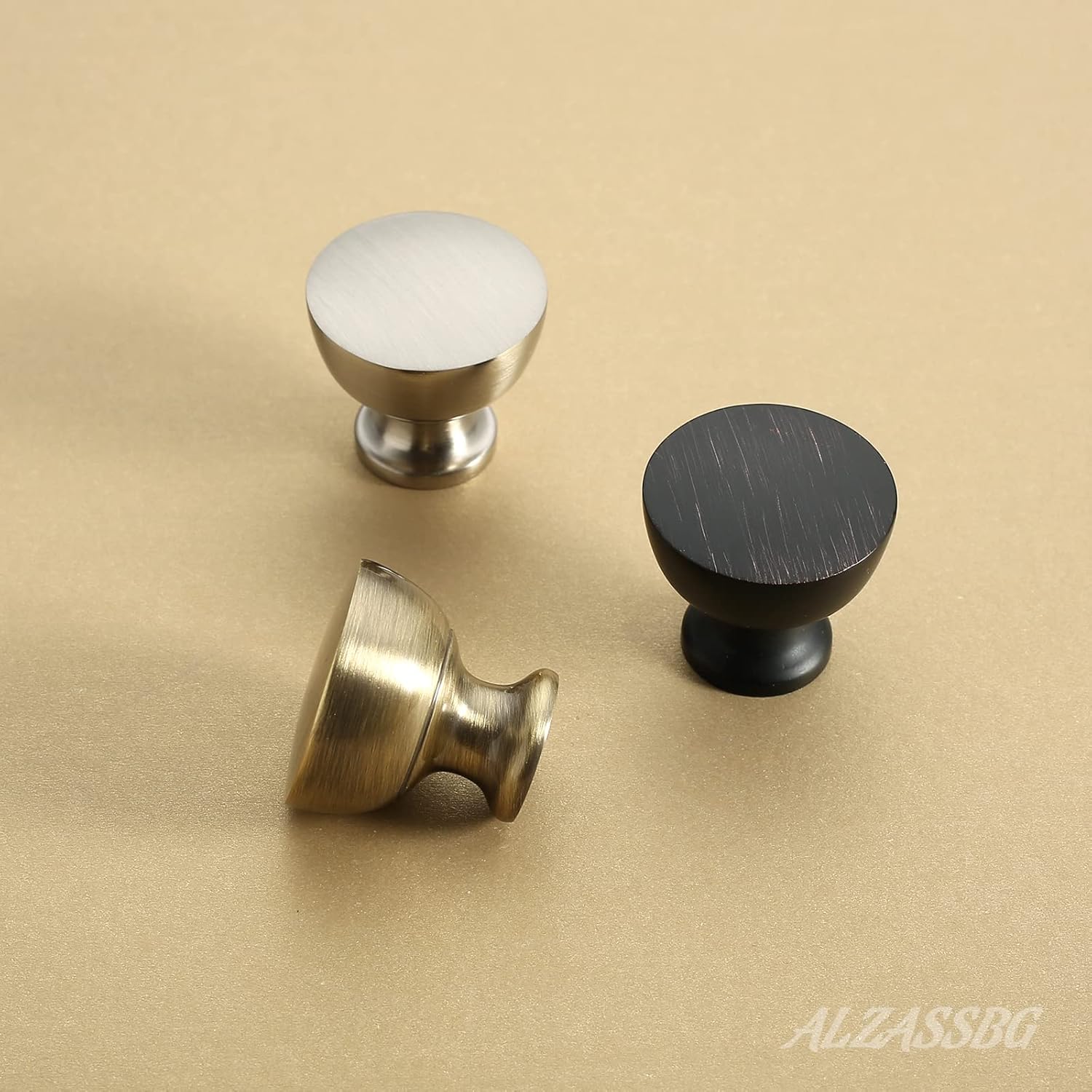 Alzassbg 10 Pack Brushed Antique Brass Cabinet Knobs, 1-1/4 Inch(31.5mm) Diameter Flat Round Kitchen Knobs for Cabinets and Drawers AL6013AB