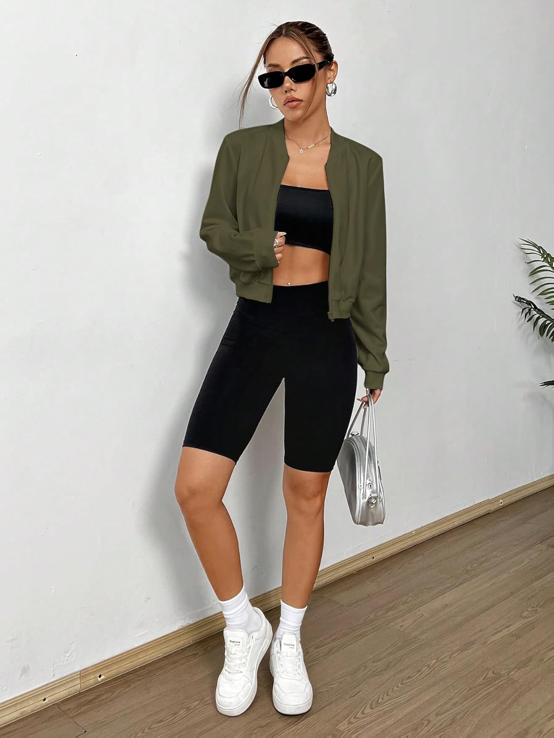 SweatyRocks Women's Lightweight Jackets Casual Basic Zip Up Cropped Bomber Jacket - Image 3