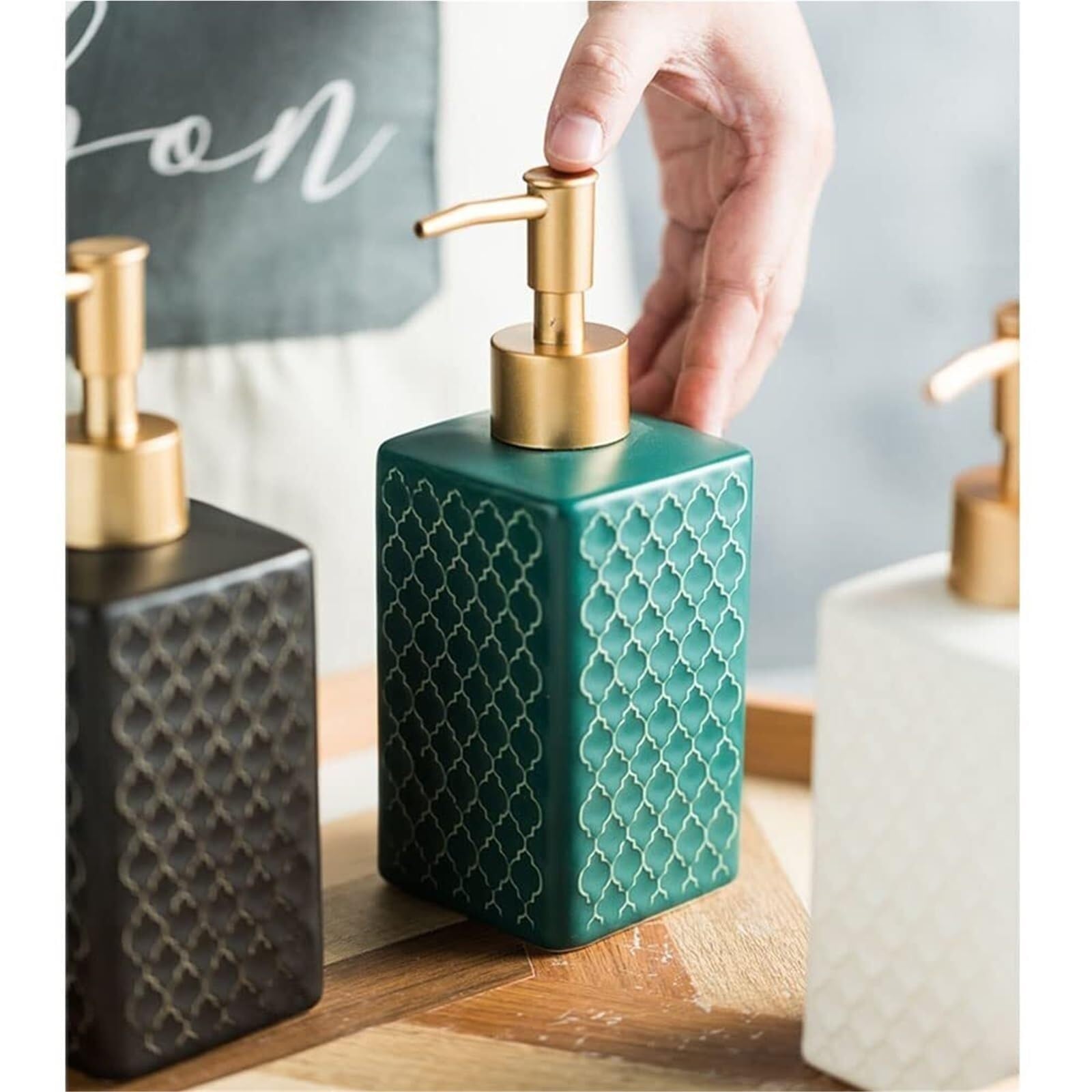 Dispenser di sapone da appoggio Dispenser di sapone con testa della pompa dorata opaca for cucina, bagno, nuova casa a prezzi Complementi d'arredo e accessori(C)