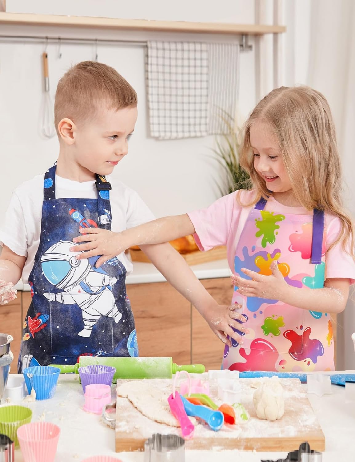 WERNNSAI Kids Art Aprons for Cooking, Painting Apron Art Smock for Girls Boys