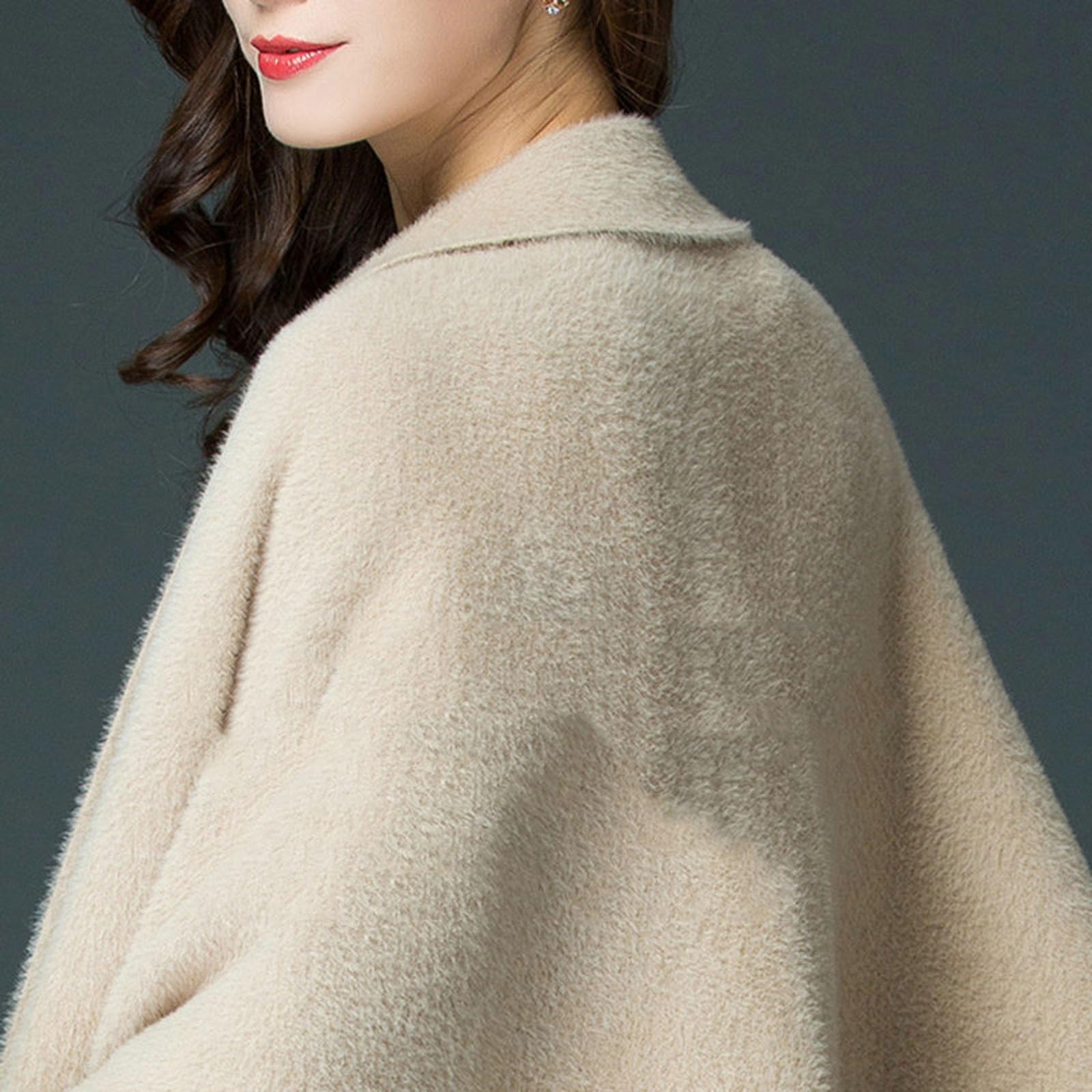 Générique Poncho Cape en Maille Douce pour Femme, Cardigan à Manches Longues Ouvert sur Le Devant avec châle à Pompons pour l'automne-Hiver