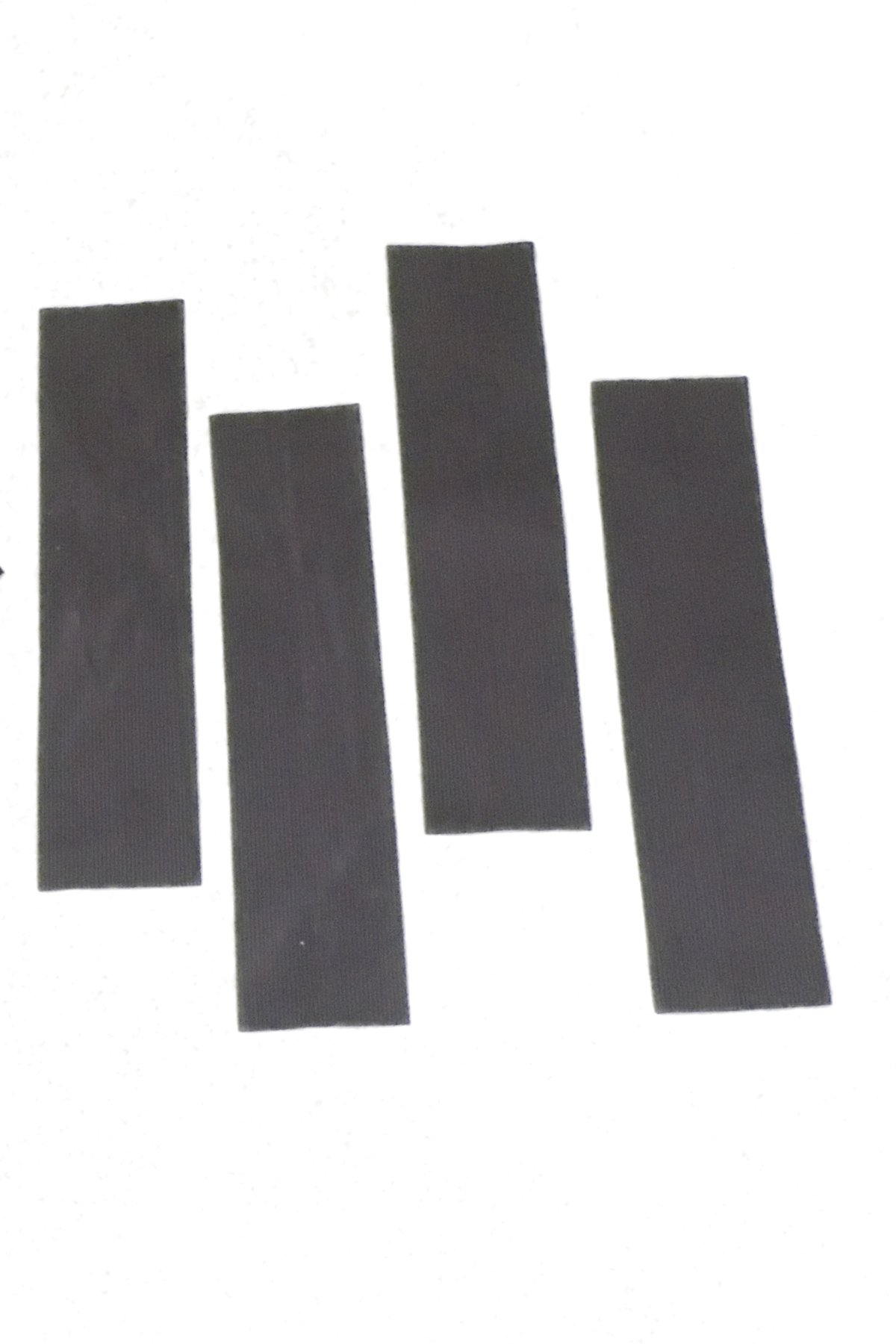 100 PC TUB ARCHERY WHISKER BOWSTRING SILENCERS - COLOR : BLACK