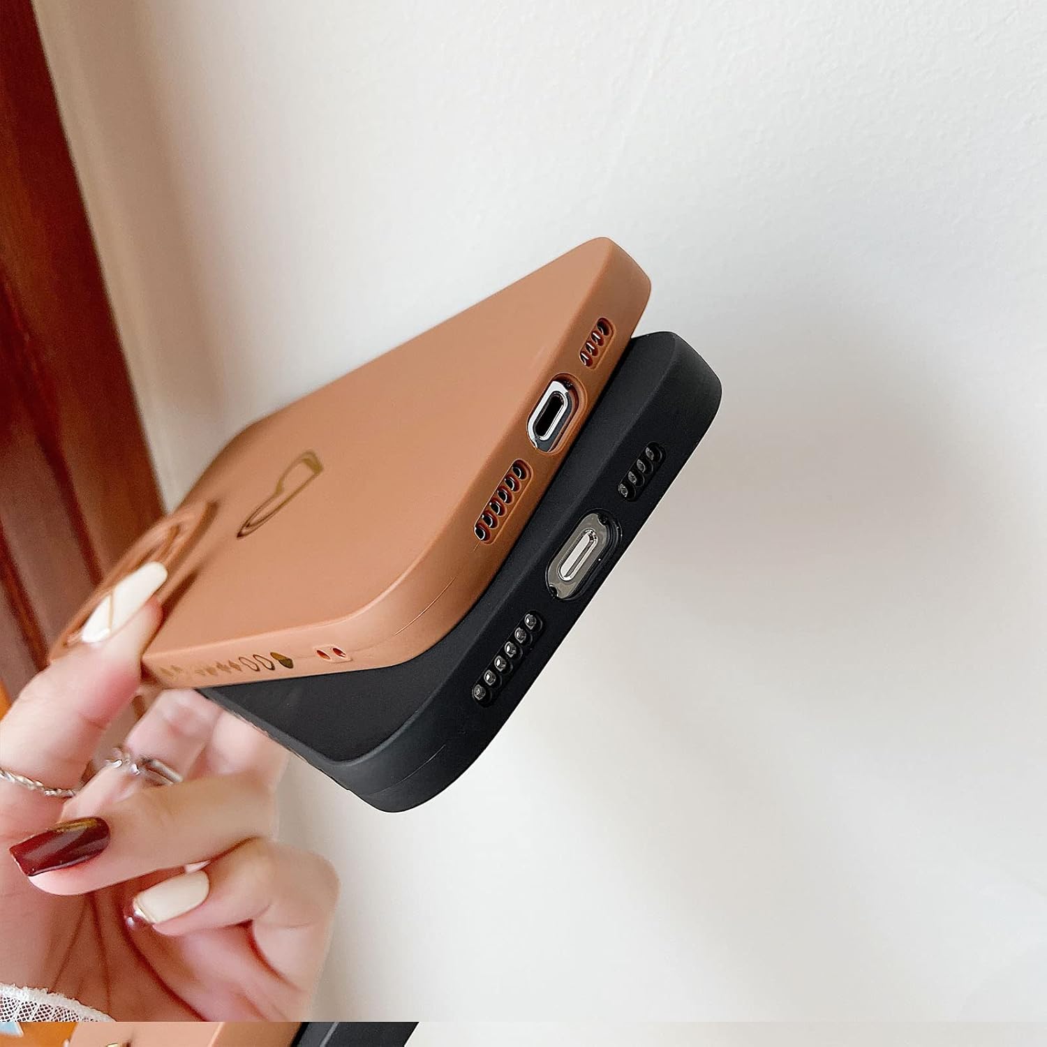 Yeddabox Funda compatible con iPhone 13 para mujer, color bronce, de lujo, con diseño de corazón, lindo patrón pequeño, suave, TPU a prueba de