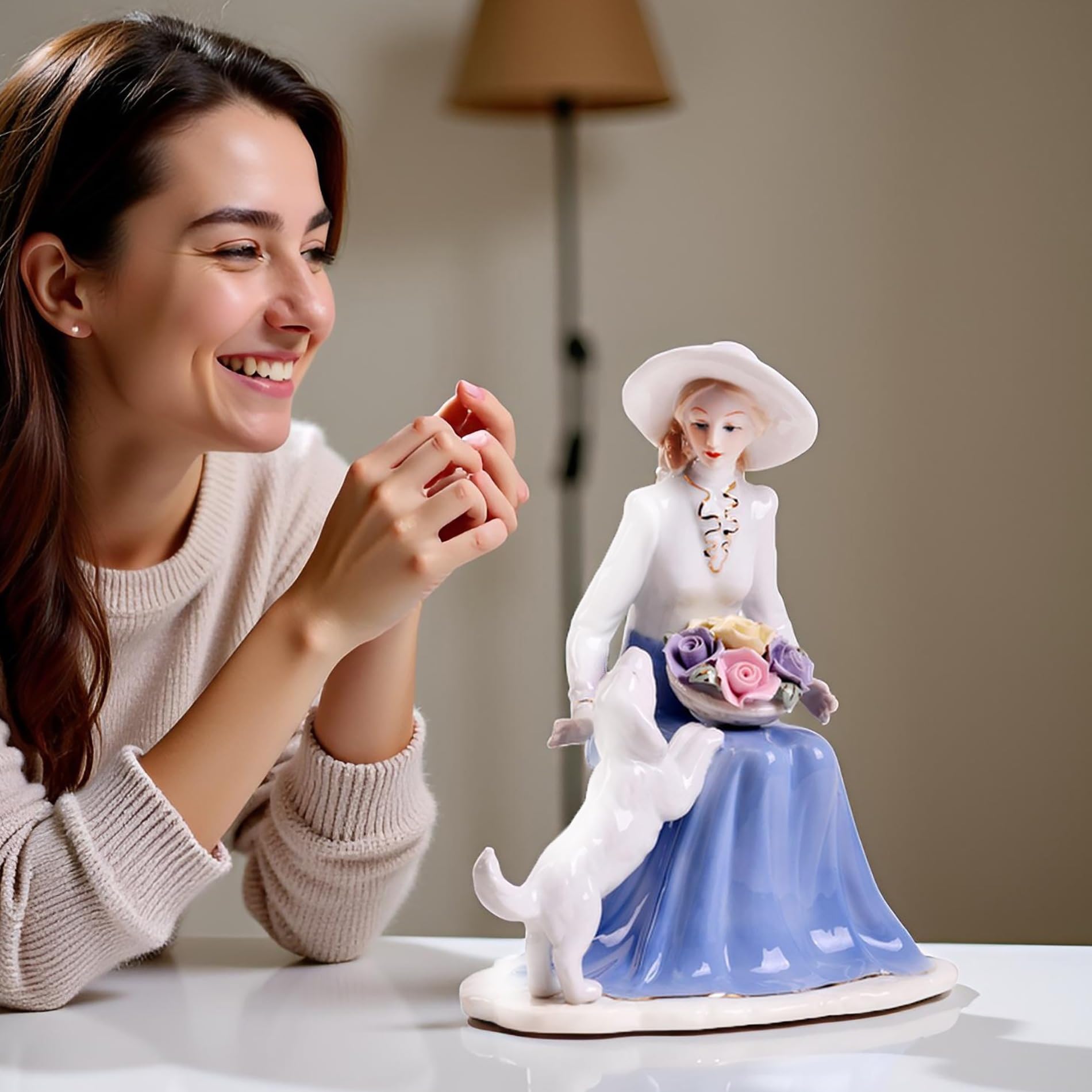 Porcelanowe figurki pani ze zwierzakiem, rzeźbione statuetki, rękodzieło, wyroby artystyczne, rzeźba, wystrój domu (ozdoba, prezent dekoracyjny)