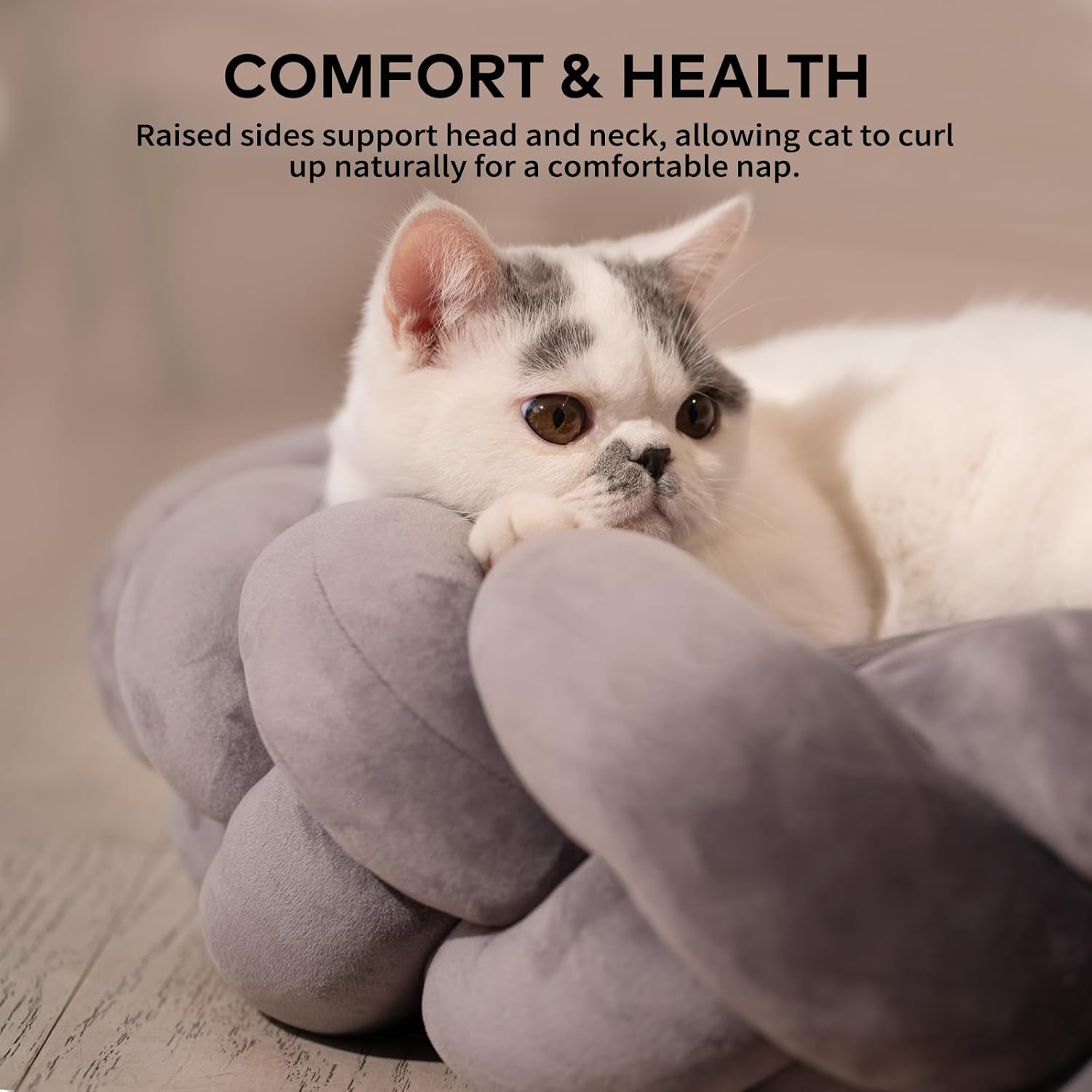 Cozy Up Your Feline: Review of the CHEERPALS Fluffy Cat Bed