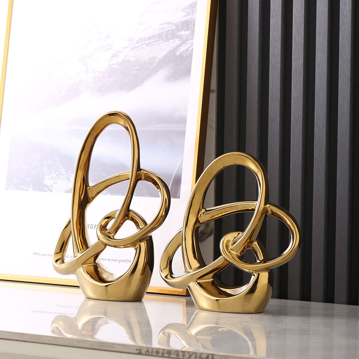 QIANLING Statua in ceramica con decorazioni moderne in oro - Figurina astratta di accento domestico per soggiorno, camera da letto, ufficio, mensola, mensola del camino - Decorazione di nozze